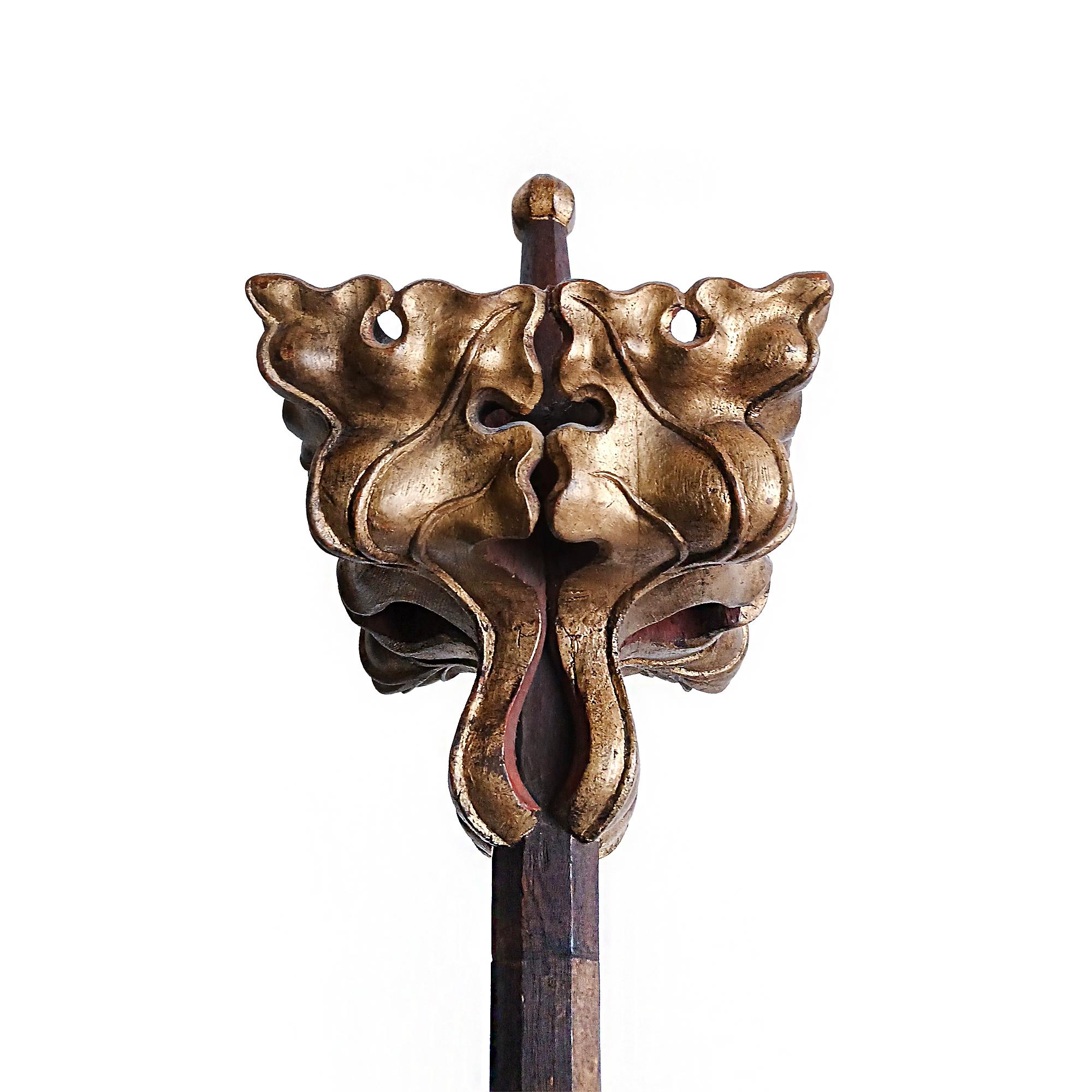 Belgischer Giltwood-Finial aus dem frühen 19. Jahrhundert, auf Stand im Angebot 7