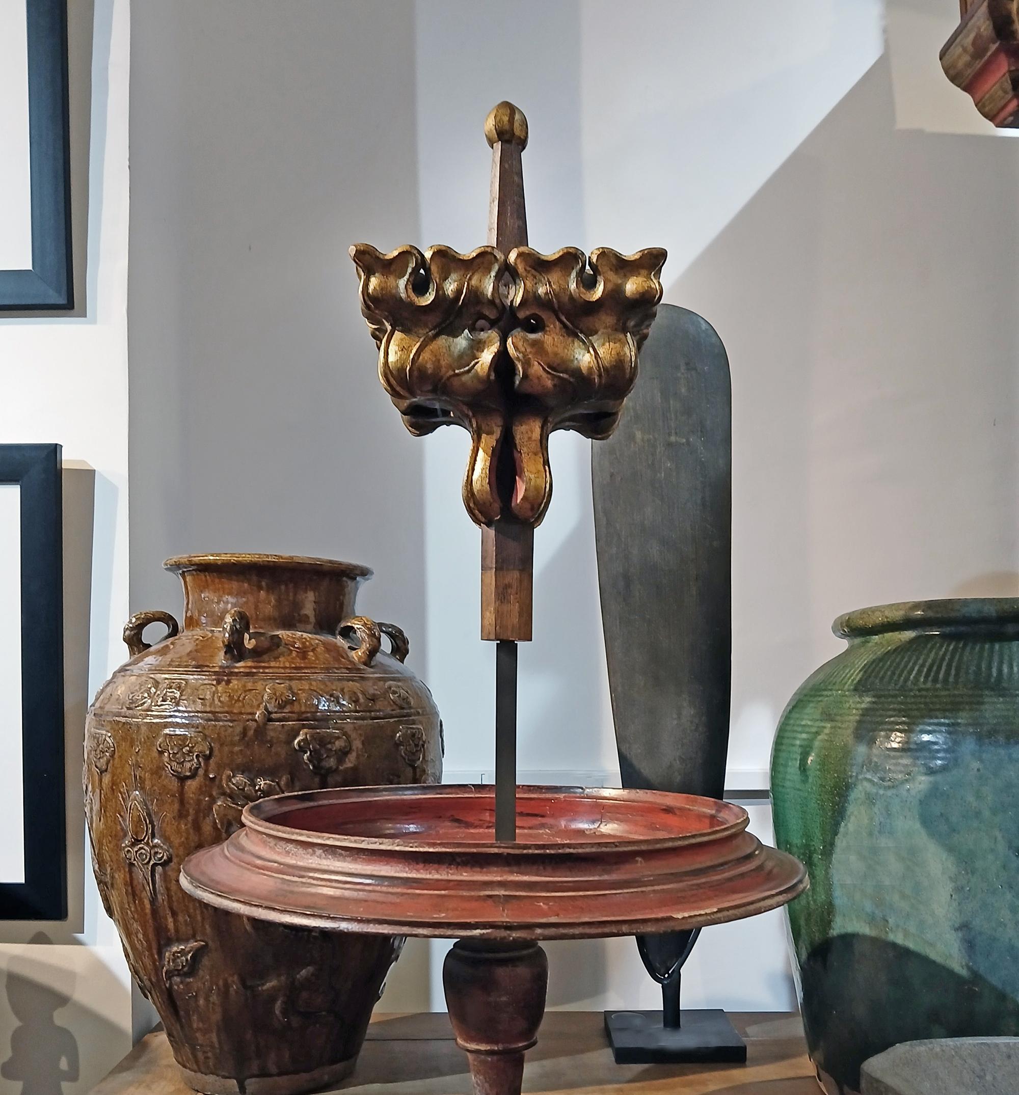Belgischer Giltwood-Finial aus dem frühen 19. Jahrhundert, auf Stand im Angebot 10