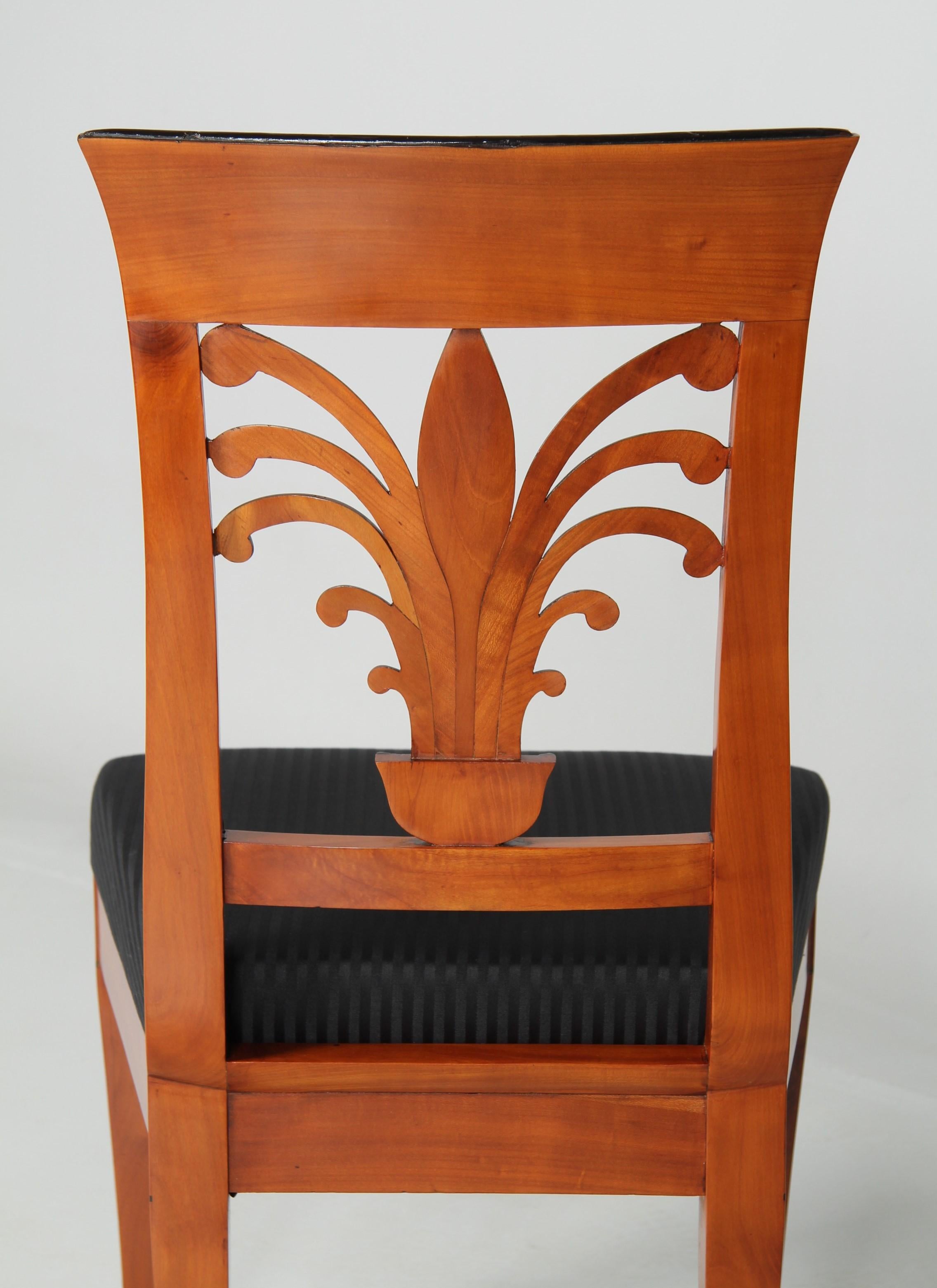 Early 19th Century Biedermeier Chair, Cherry, Germany (Bavaria) 1800-1810 For Sale 1