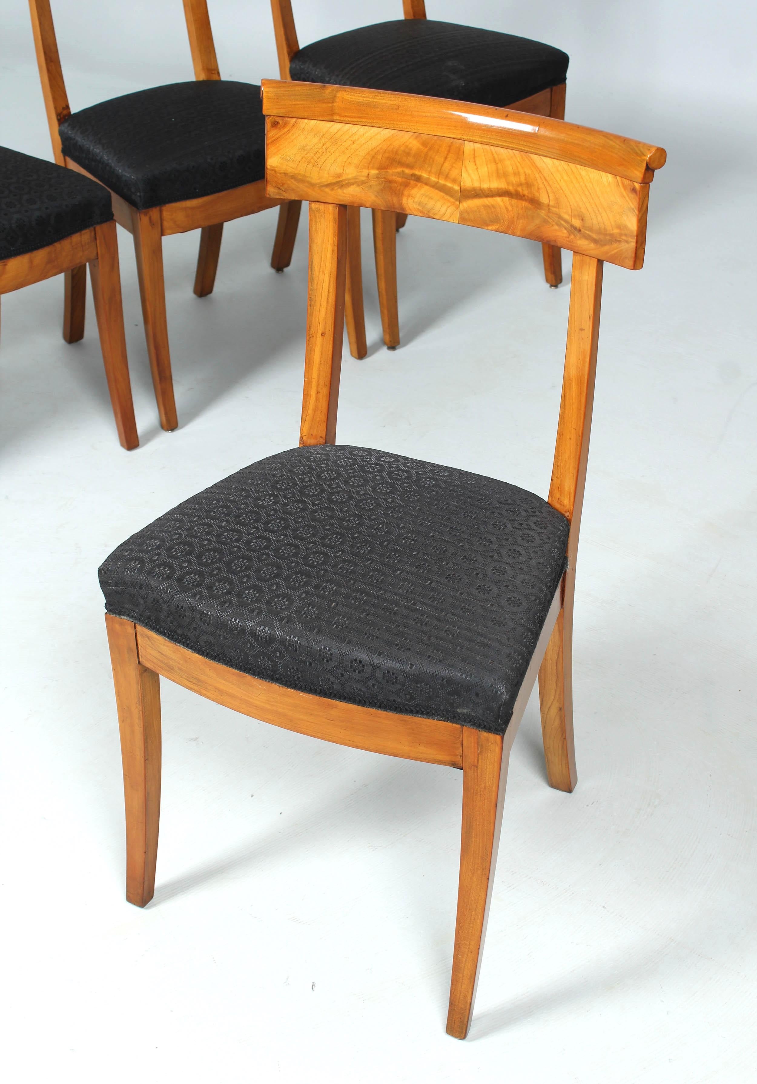 Early 19th Century Biedermeier Chairs, Set of Eight, Cherrywood, Circa 1820 For Sale 2