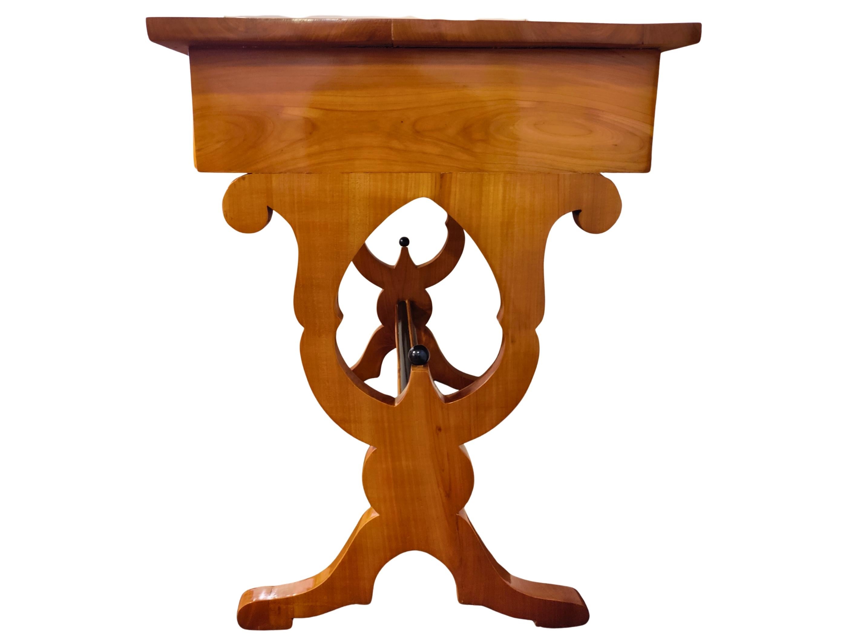 Early 19th Century Biedermeier Cherrywood Ladies Desk, Germany For Sale 2