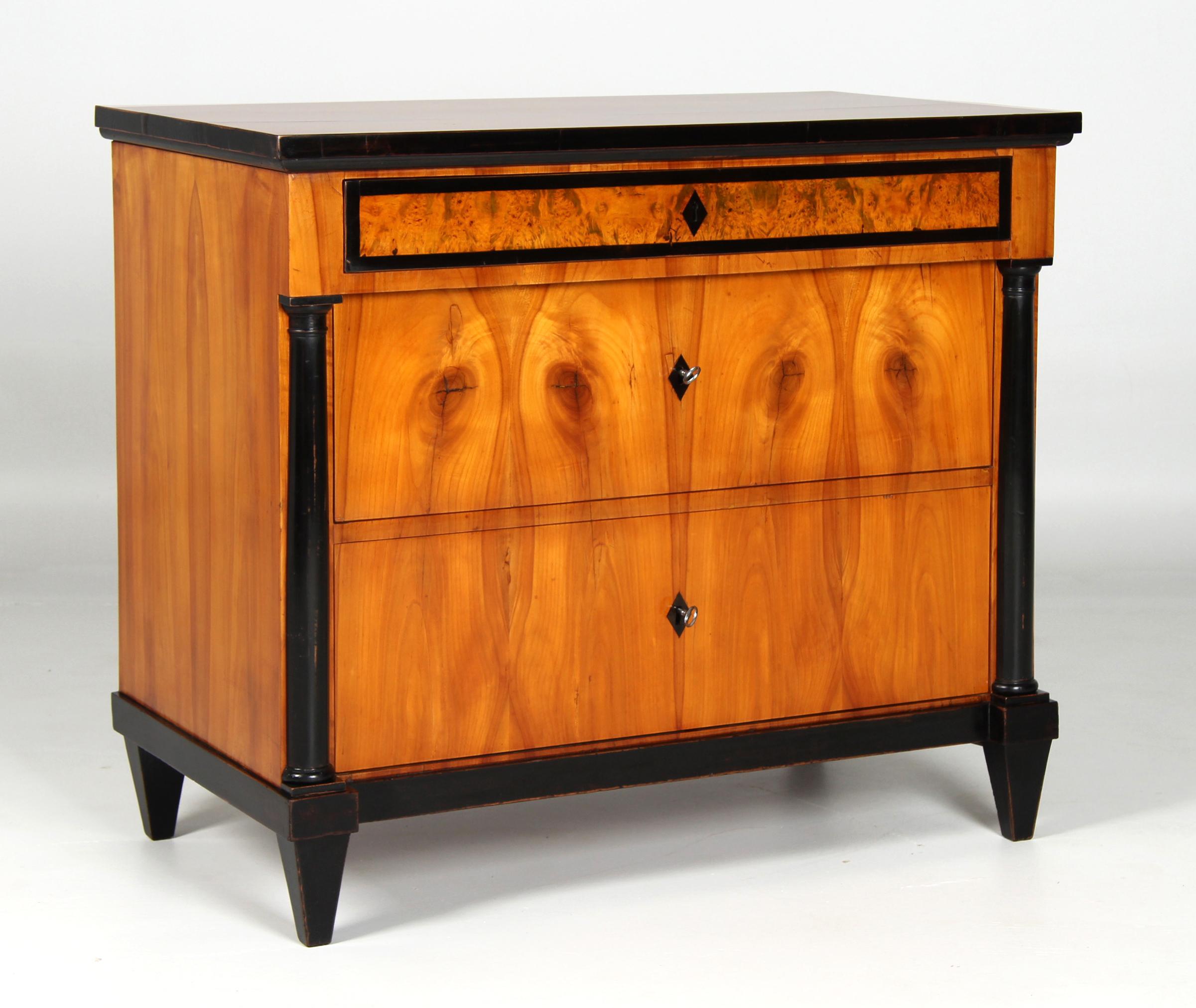 Ciliegio Cassettiera Biedermeier dell'inizio del XIX secolo, ciliegio, Germania, circa 1820 in vendita