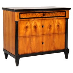 Cómoda Biedermeier de principios del siglo XIX, Cerezo, Alemania, hacia 1820