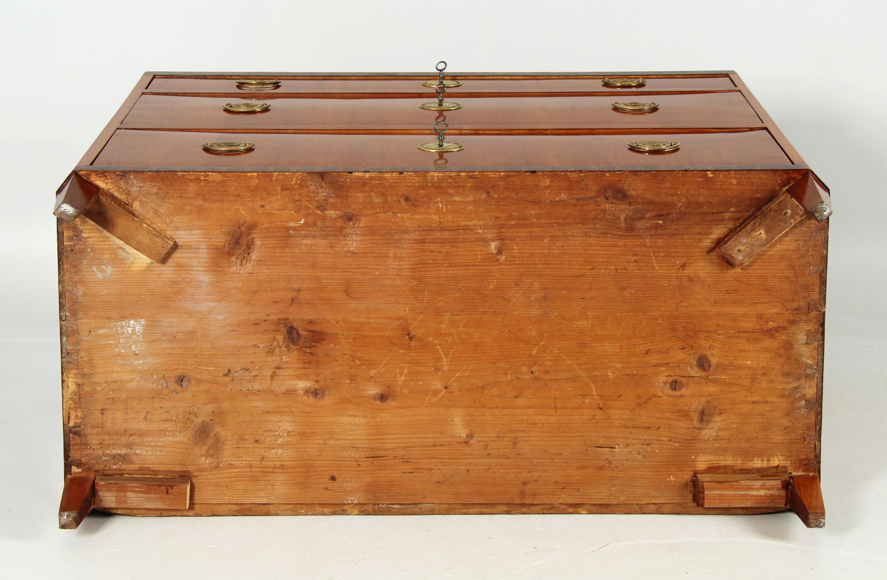 Cassettiera Biedermeier dell'inizio del XIX secolo, ciliegio, Monaco di Baviera 1815 circa in vendita 8