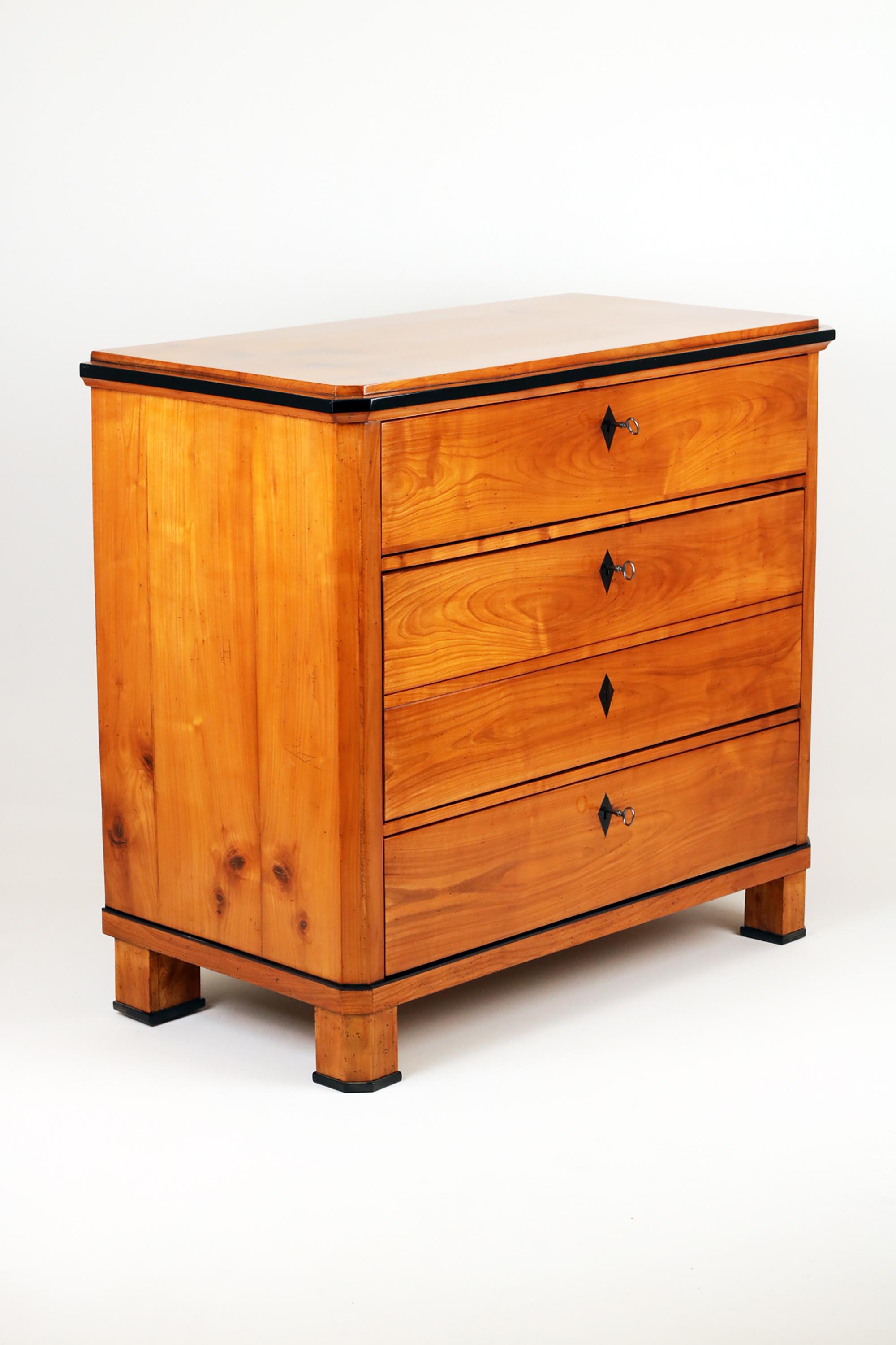Early 19th Century Biedermeier, Chest of Drawers Cherrywood For Sale 4