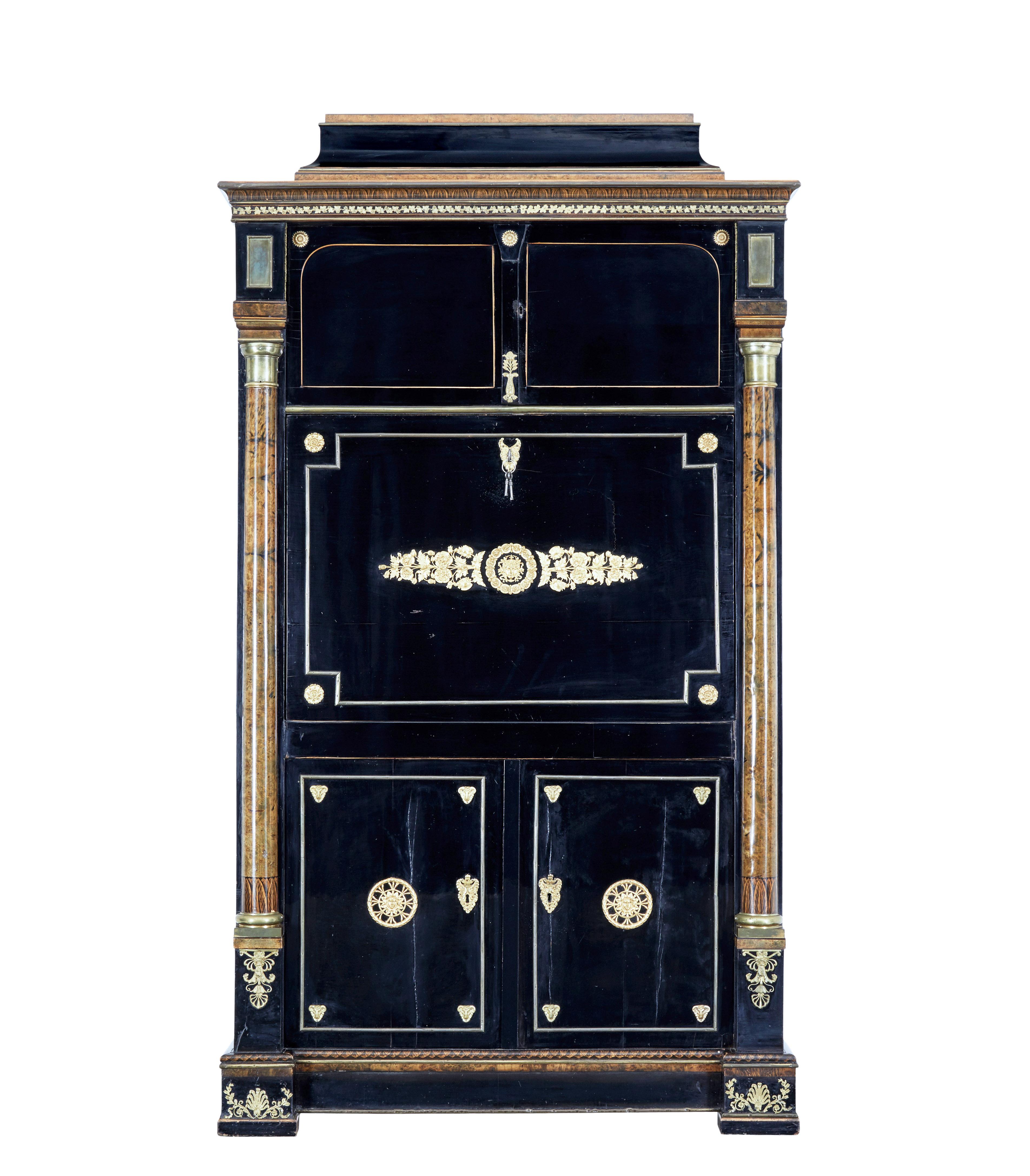 Early 19th century Biedermeier ebonised birch escritoire circa 1820.

We are pleased to offer this stunning Austrian biedermeier period escritoire, offered in original condition.

Made as 1 piece, beautifully ebonised, with contrasting interior