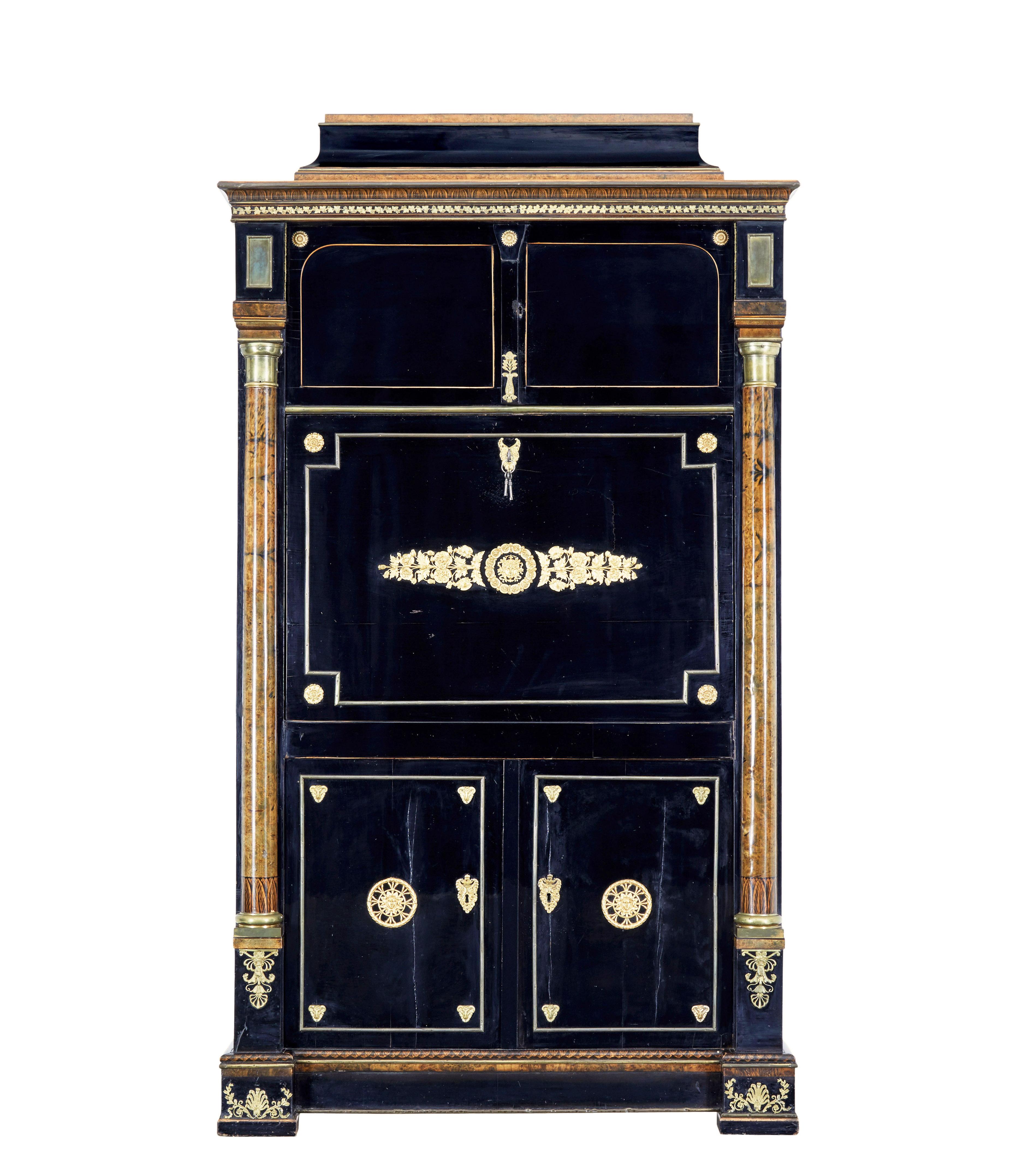 Early 19th century biedermeier ebonised birch escritoire circa 1820.

We are pleased to offer this stunning austrian biedermeier period escritoire, offered in original condition.

Made as 1 piece, beautifully ebonised, with contrasting interior and