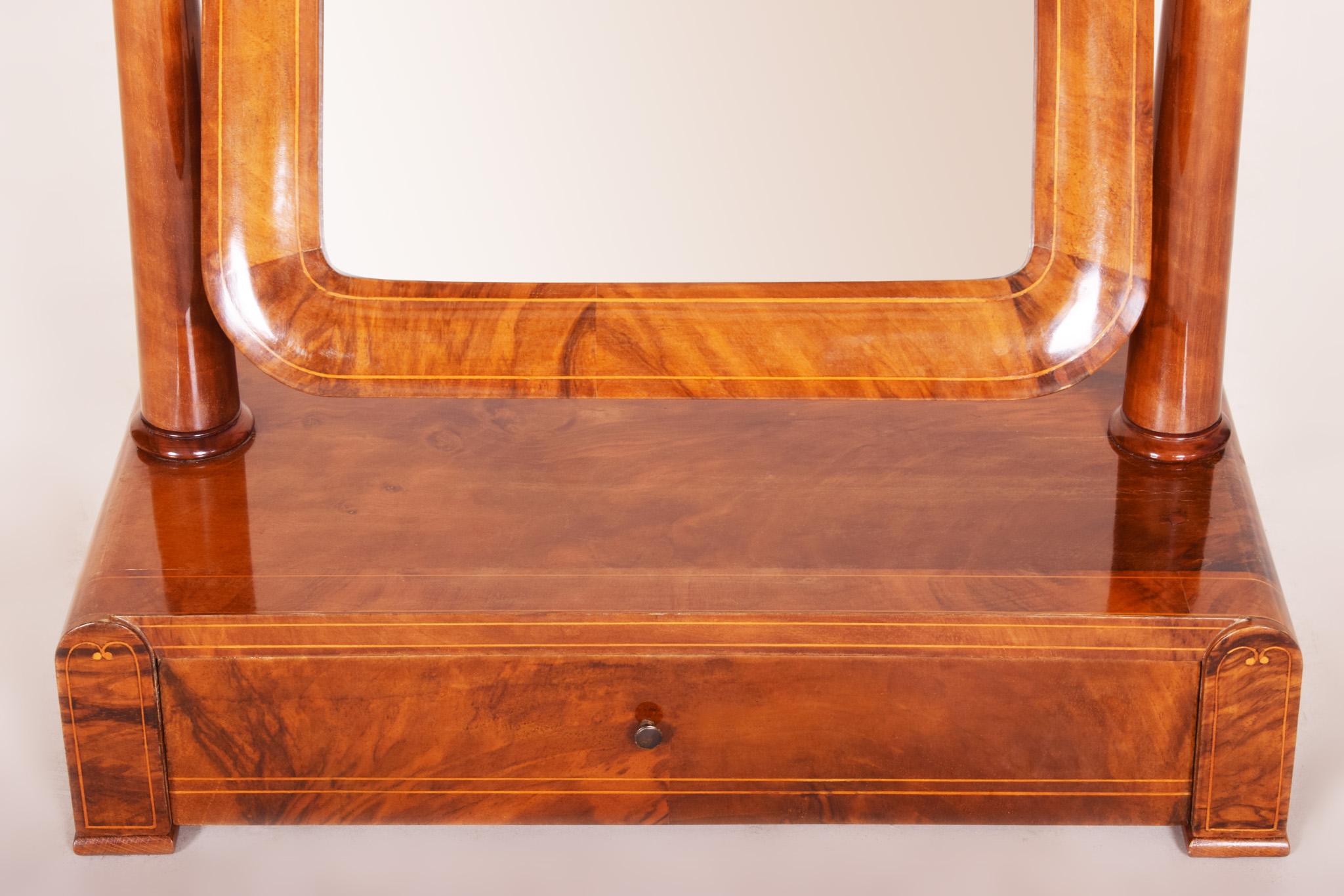 Early 19th Century Biedermeier Restored Walnut Czech Mirror Dressing Table 1830s 1