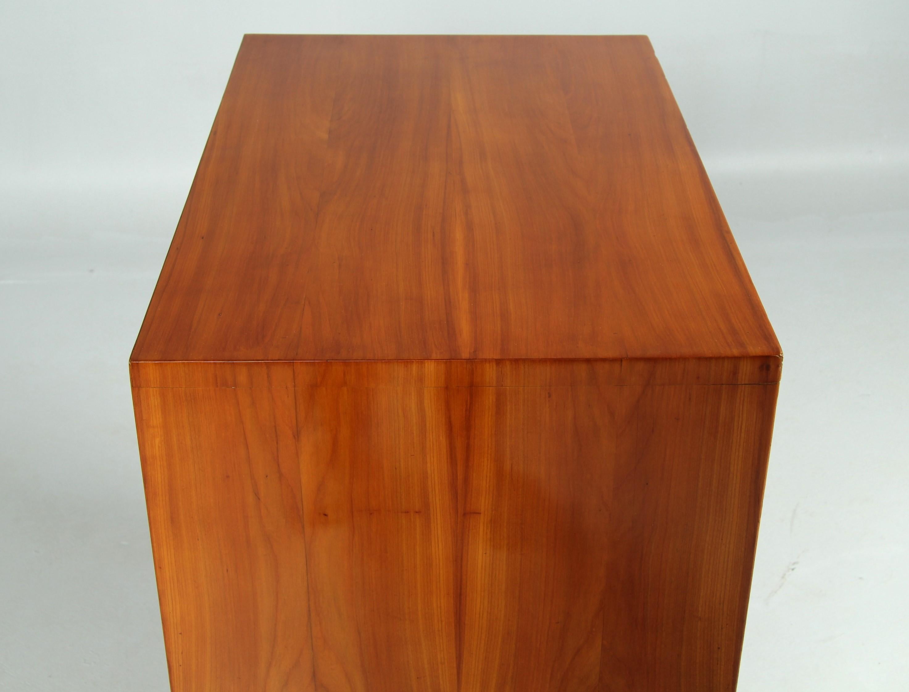 Frühes 19. Jahrhundert Biedermeier Anrichte, Kommode, Kirsche, um 1815 im Zustand „Gut“ in Greven, DE