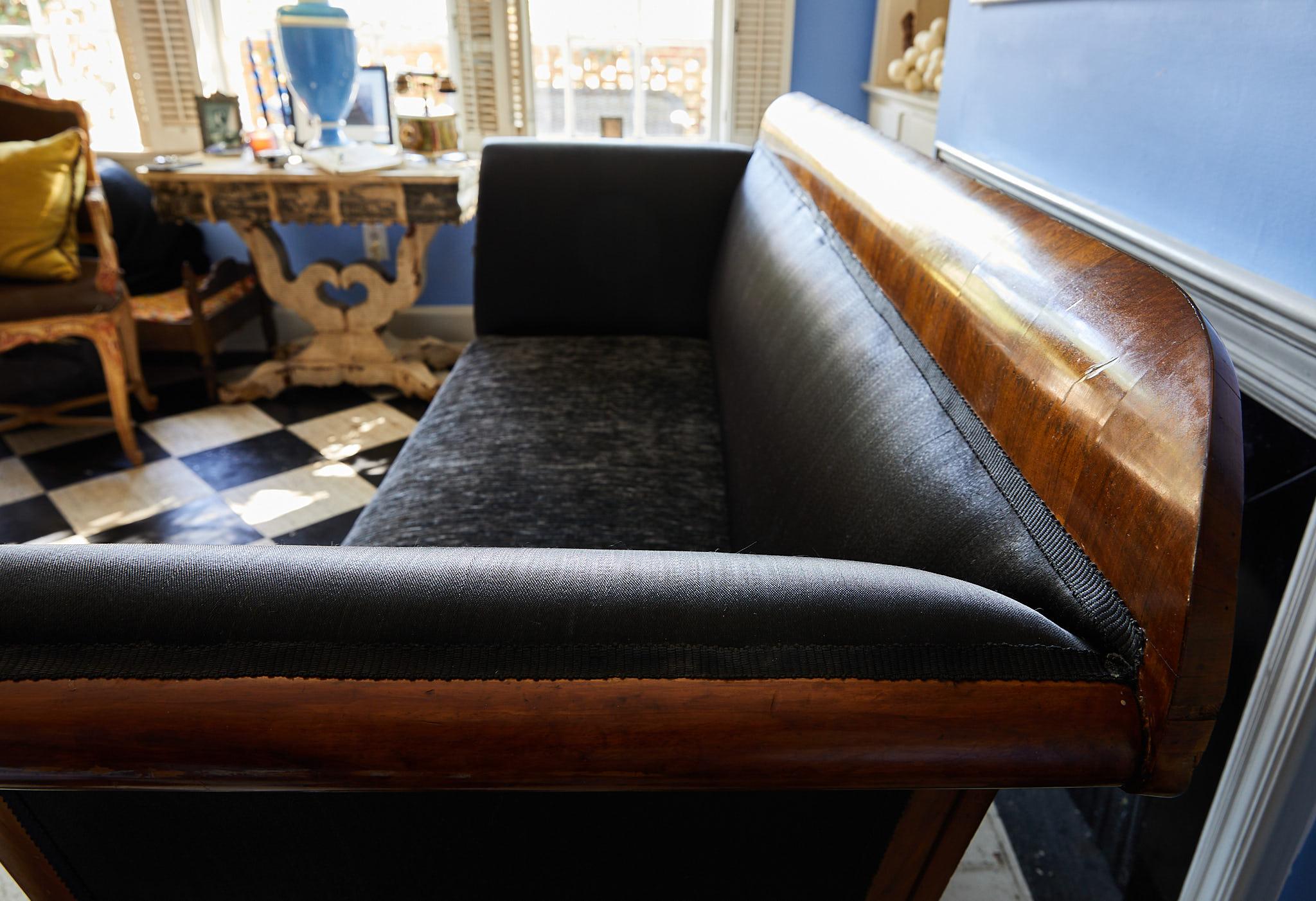 Early 19th Century Biedermeier Sofa of Cherry in Black Horsehair Fabric 1