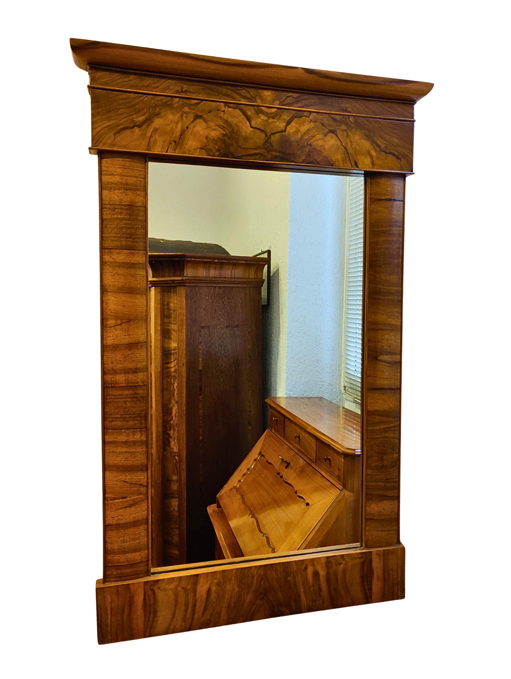 Polished Early 19th Century Biedermeier Walnut Wall Mirror, Germany circa 1830 For Sale