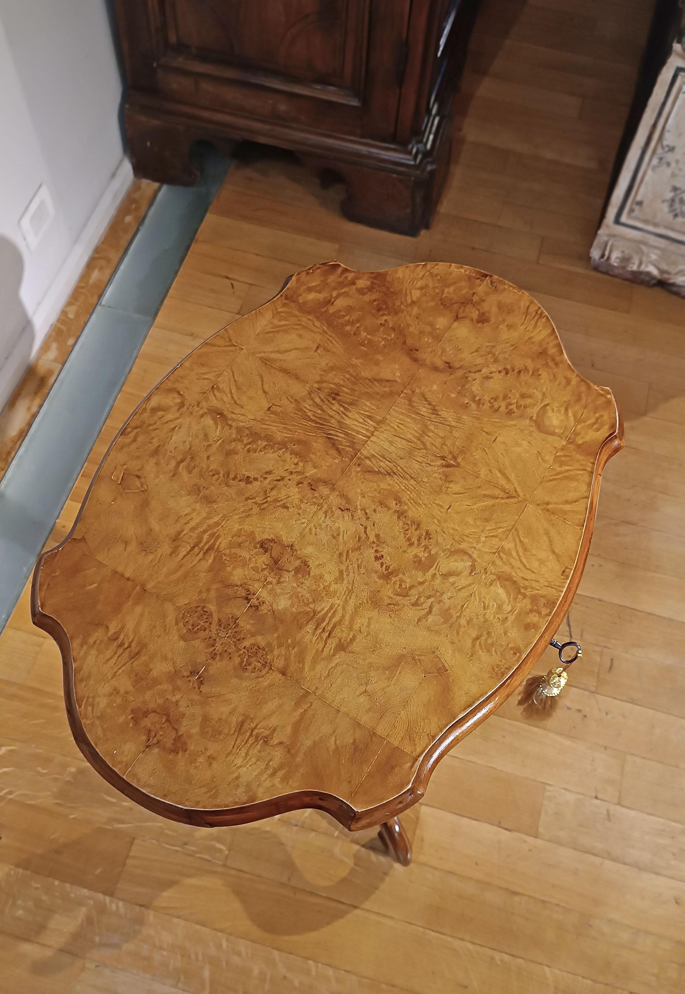 19th Century TABLE D'OUVERTURE EN BIRCHIER DU DÉBUT DU 19e SIÈCLE en vente