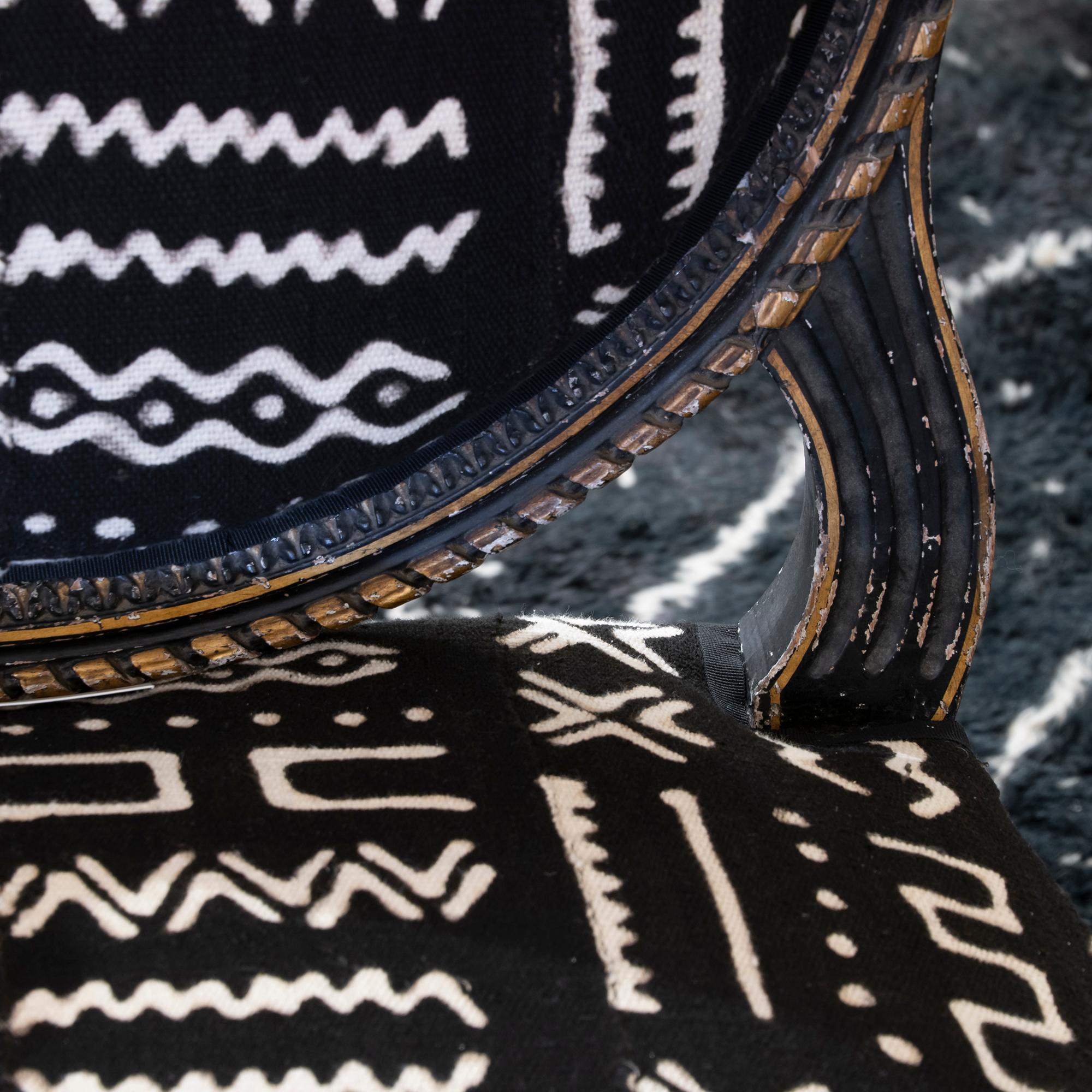 Early 19th Century Black and Gilded Armchair Black and White Ethnic Fabric 3