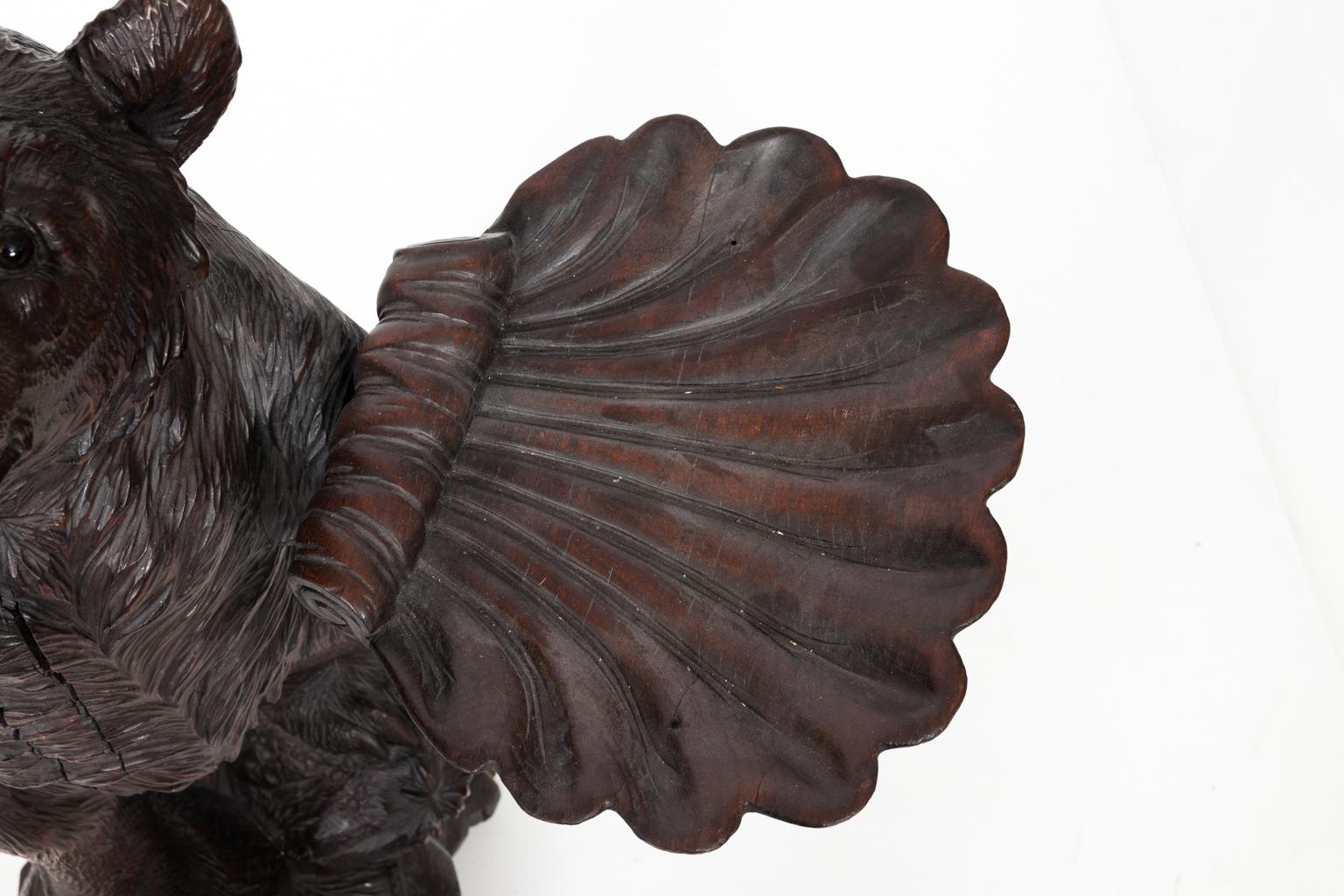 Early 19th Century Black Forest Carved Bear with Tray 2