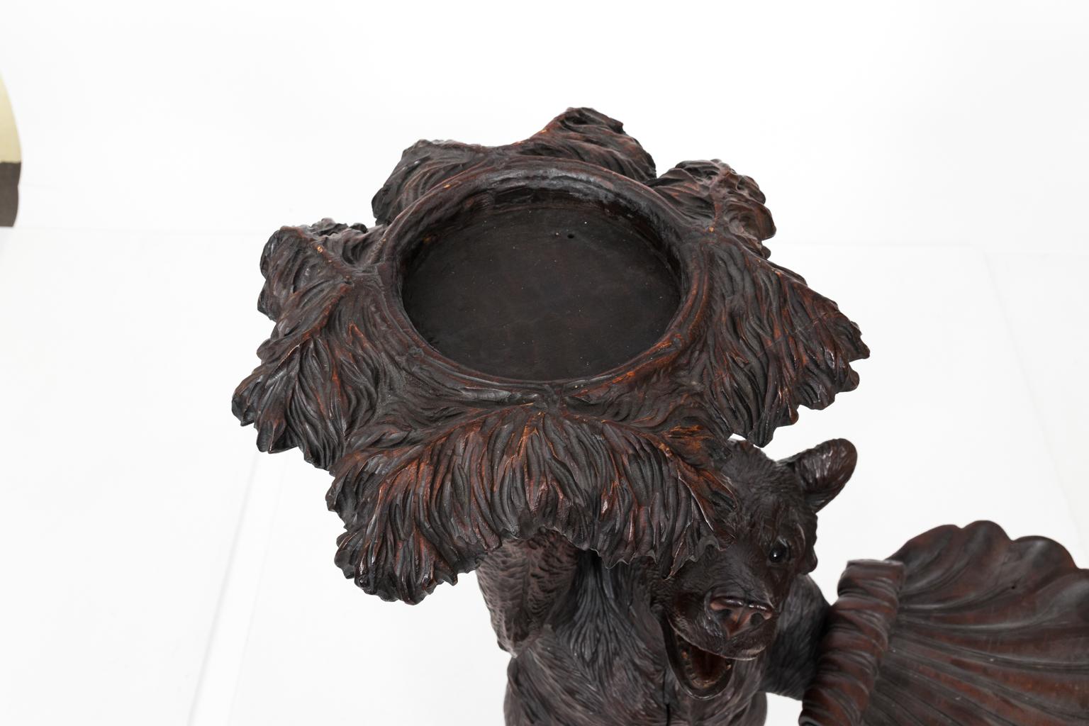 Early 19th Century Black Forest Carved Bear with Tray 3