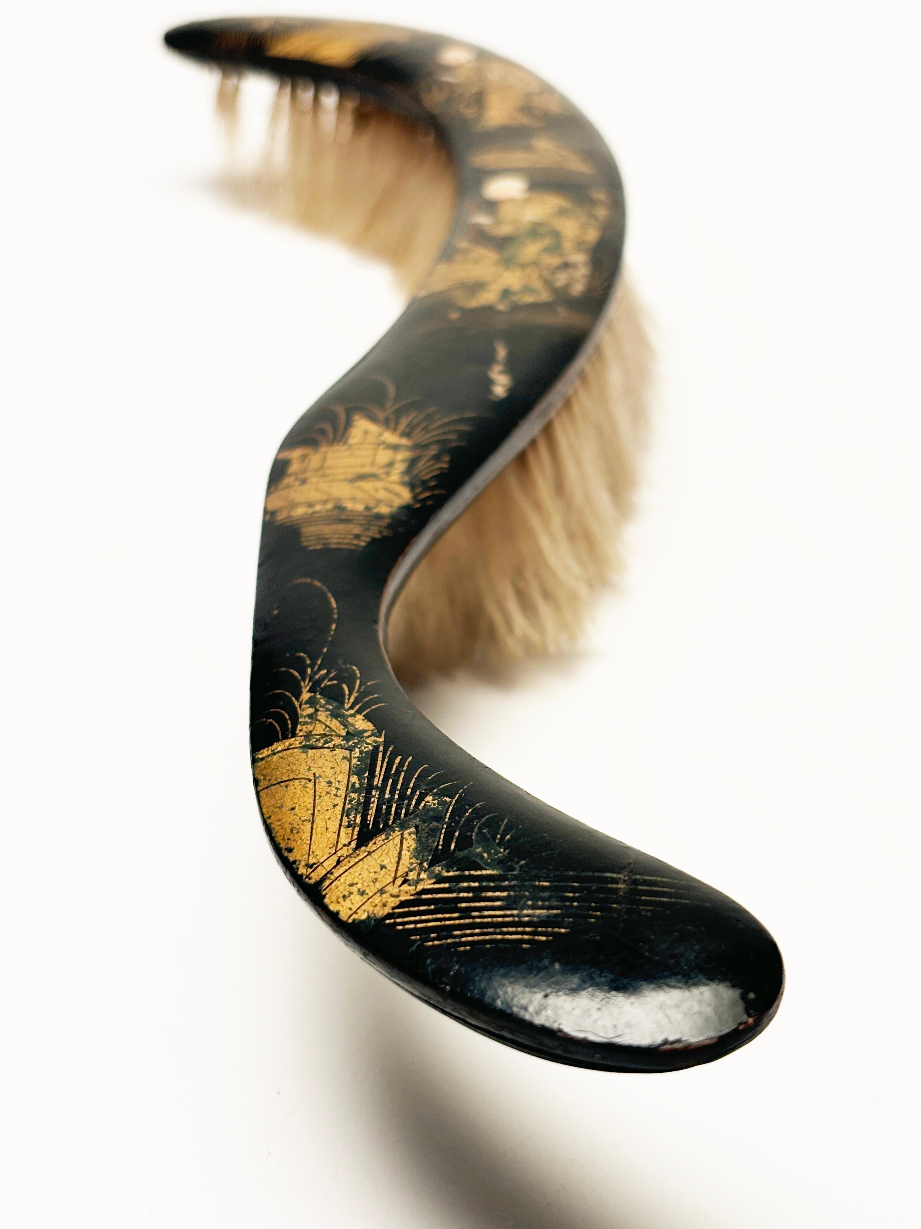 Early 19th Century Black Lacquer Chinese Crumb Brush For Sale 6