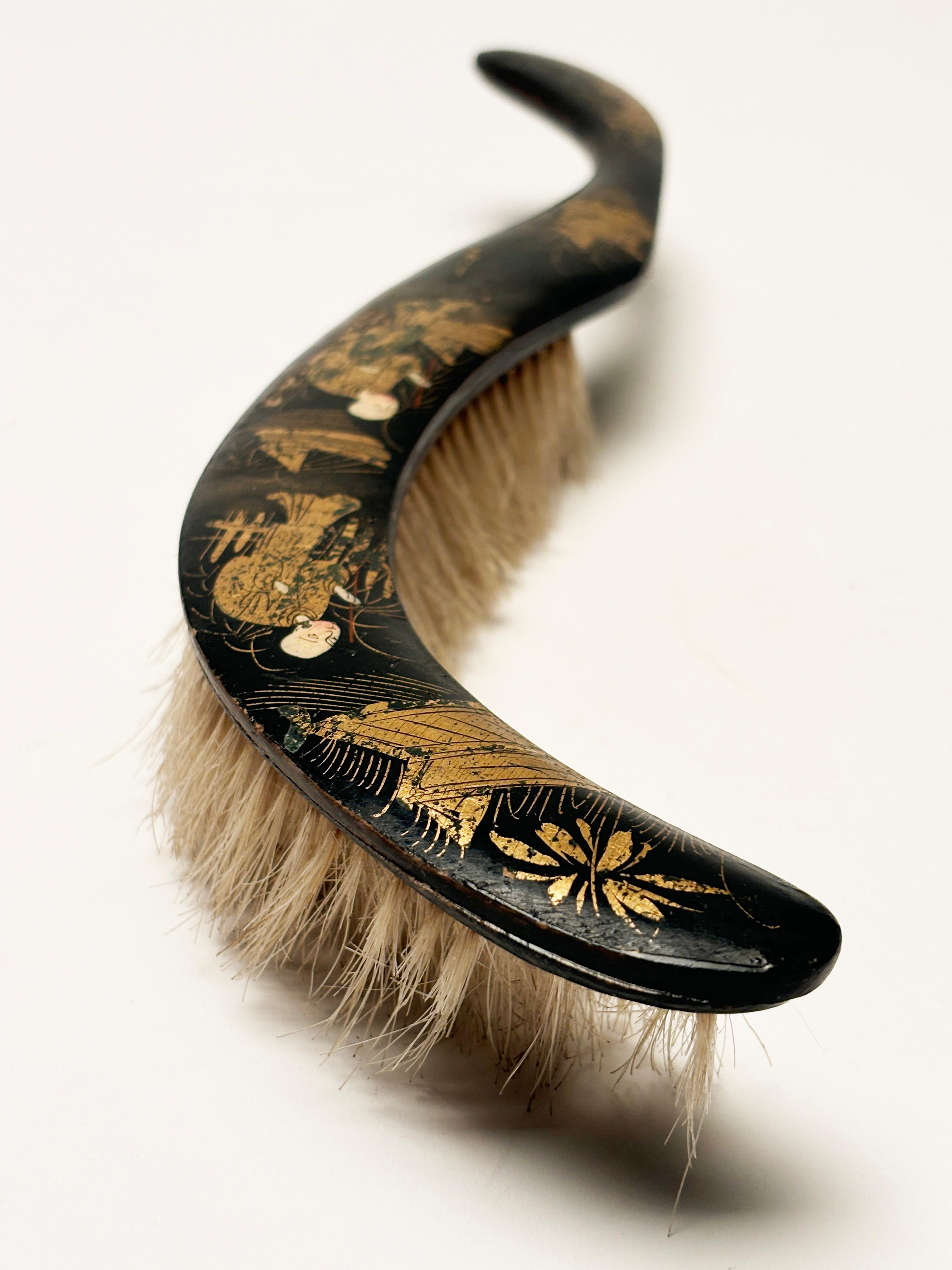 Early 19th Century Black Lacquer Chinese Crumb Brush For Sale 7