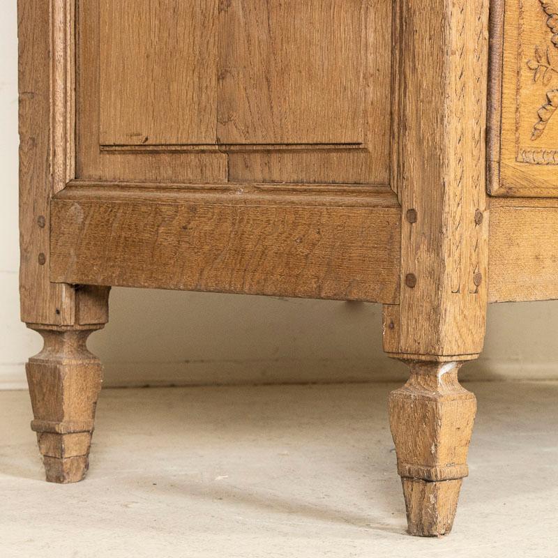 Early 19th Century Bleached Oak Chest of 3 Drawers from France 6