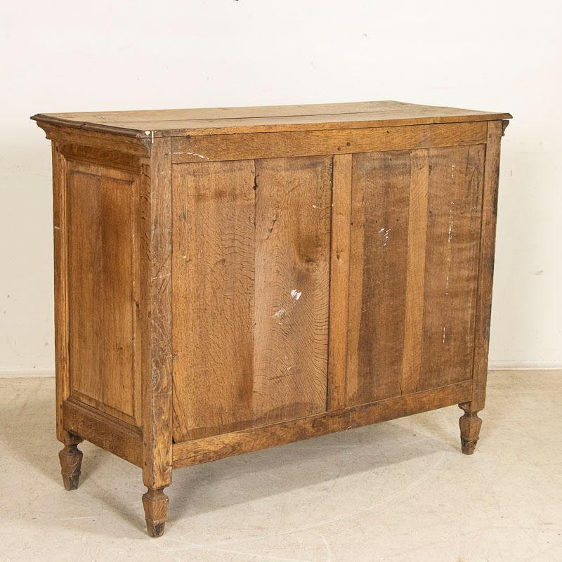 Wood Early 19th Century Bleached Oak Chest of 3 Drawers from France