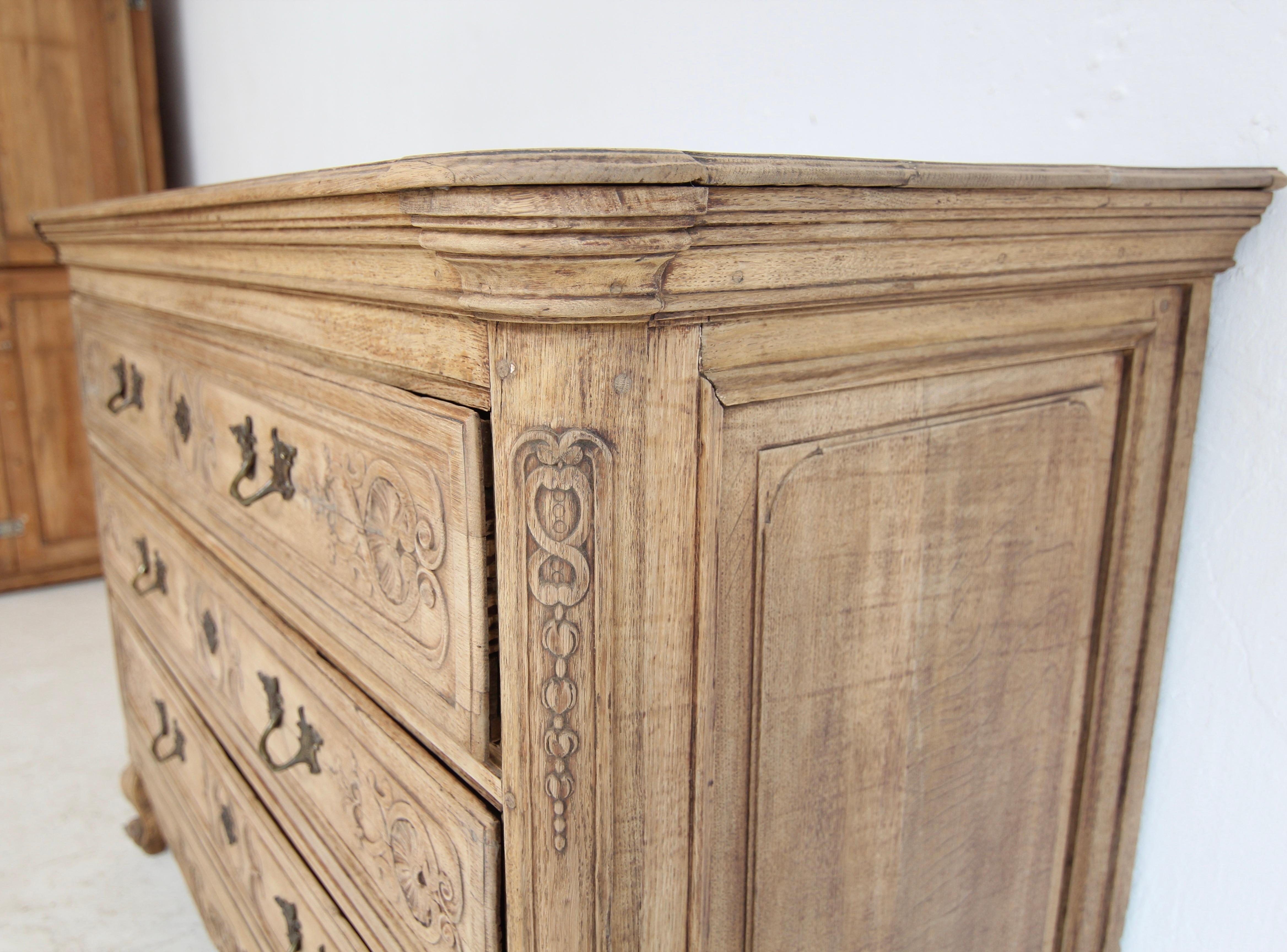 Quercia Cassettiera in Oak sbiancato dei primi del XIX secolo in vendita