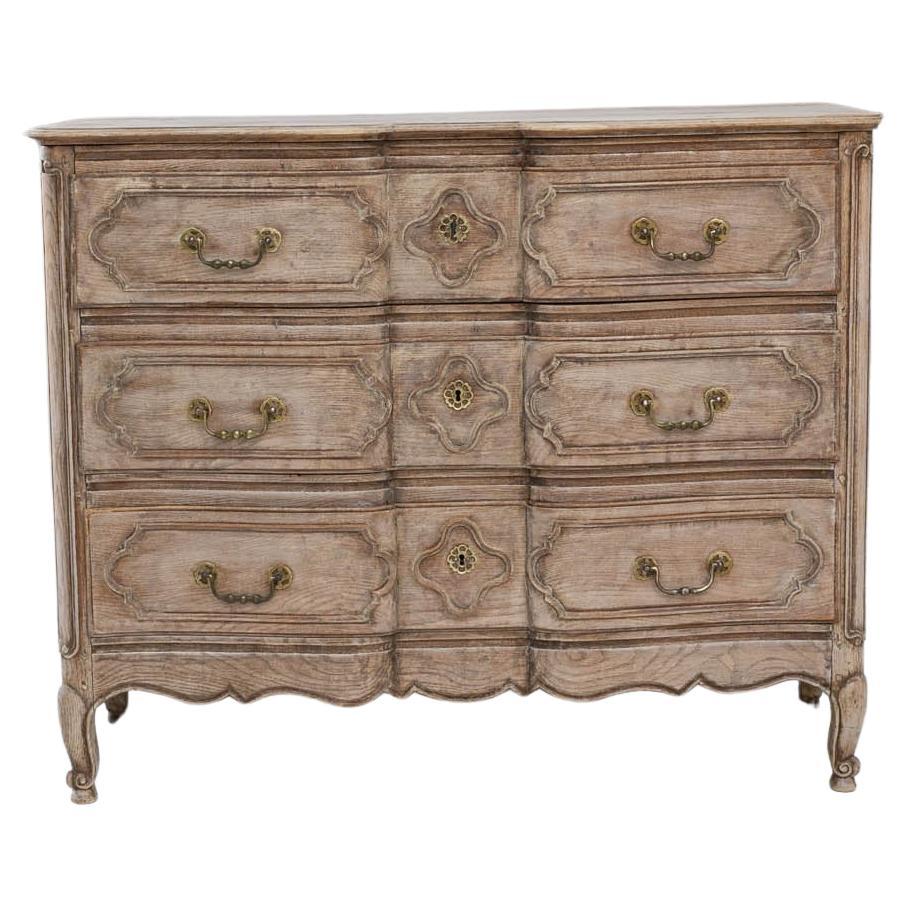 Early 19th Century Bleached Oak Chest Of Drawers For Sale