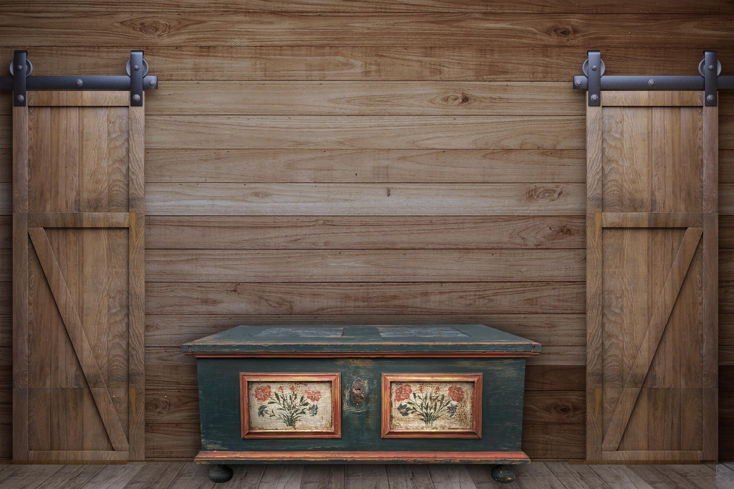 Early 19th Century Blu Floral Painted Blanket Chest 10