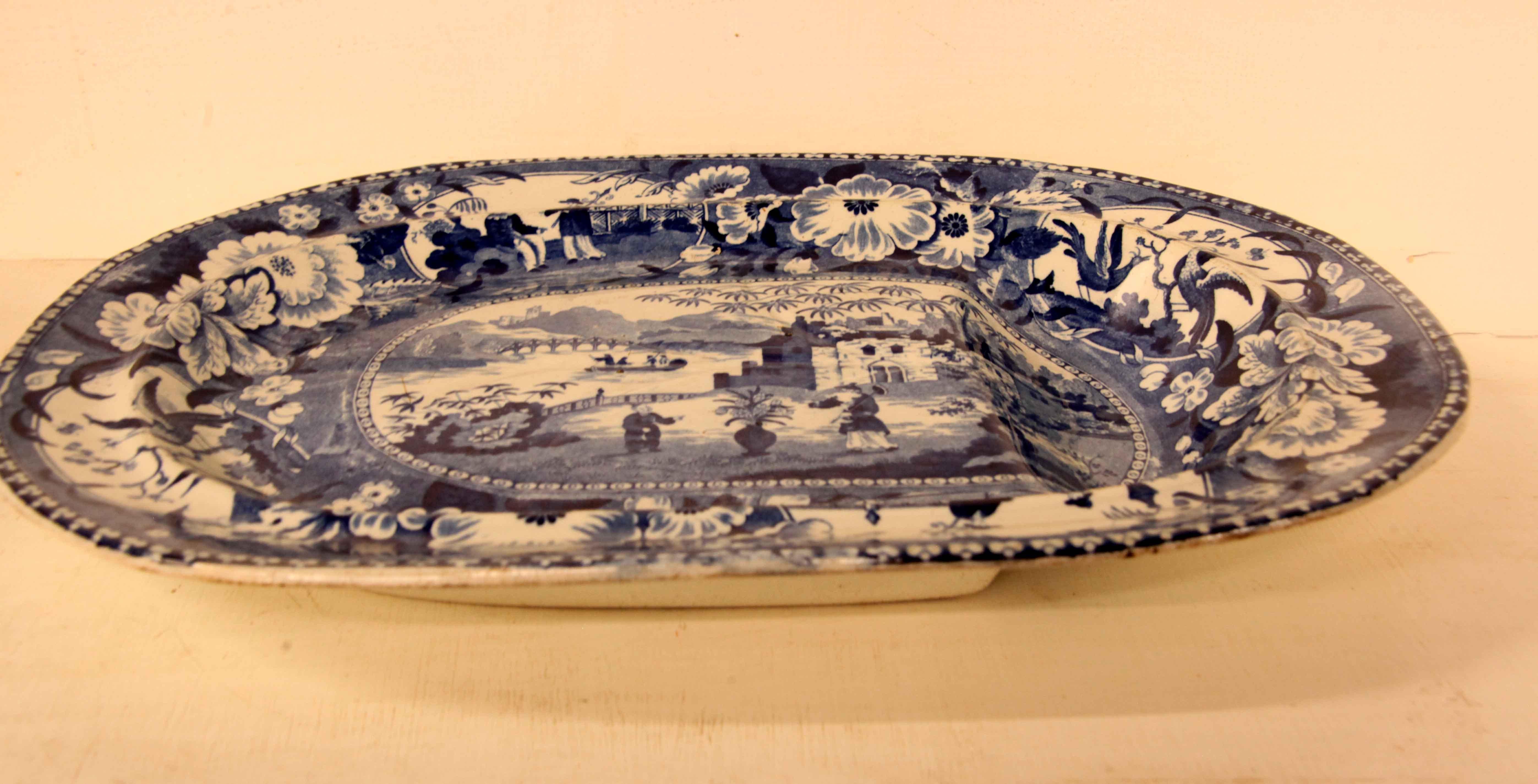 Early 19th Century Blue and White Well and Tree Platter For Sale 5