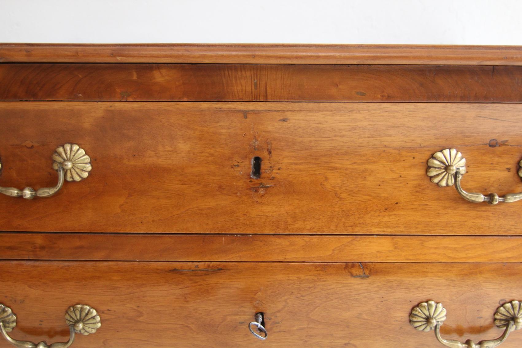 Cassettiera a bombe del primo Ottocento in vendita 6