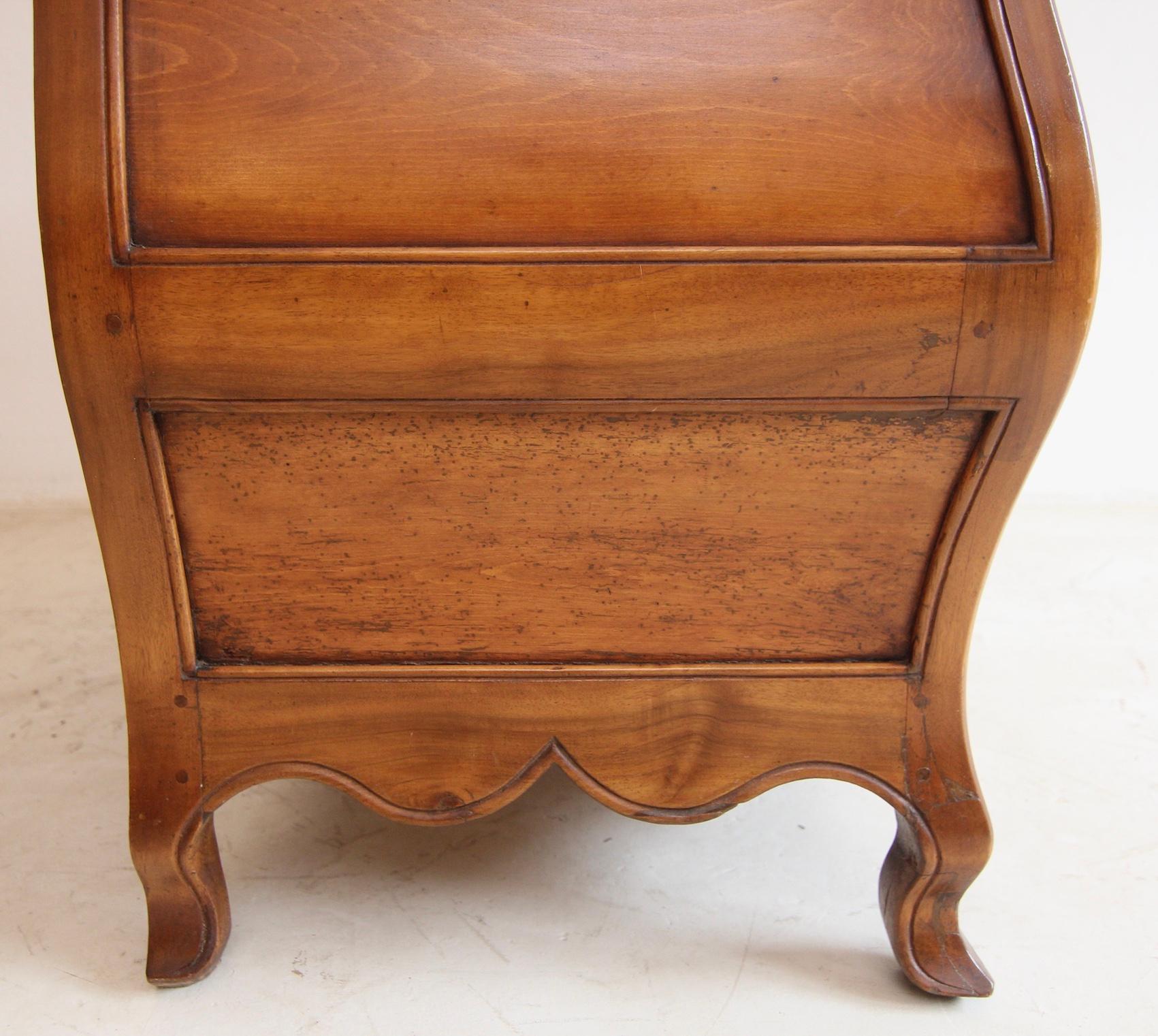 Cassettiera a bombe del primo Ottocento in vendita 12