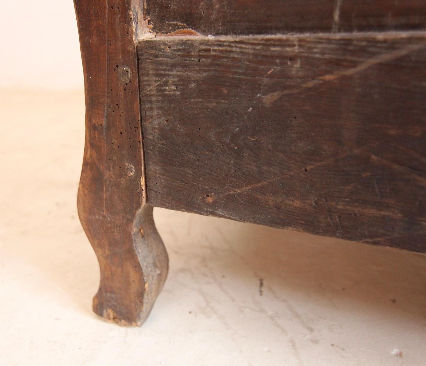 Cassettiera a bombe del primo Ottocento in vendita 14