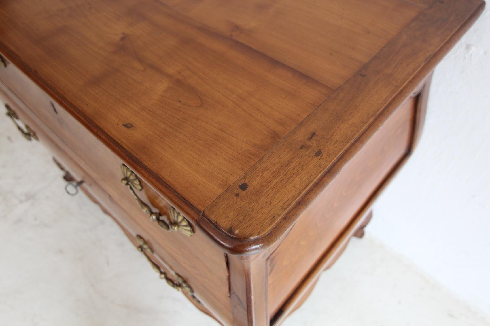 Cassettiera a bombe del primo Ottocento in vendita 3