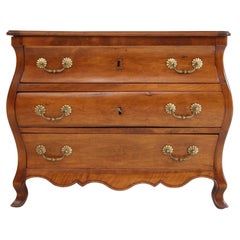 Cassettiera a bombe del primo Ottocento