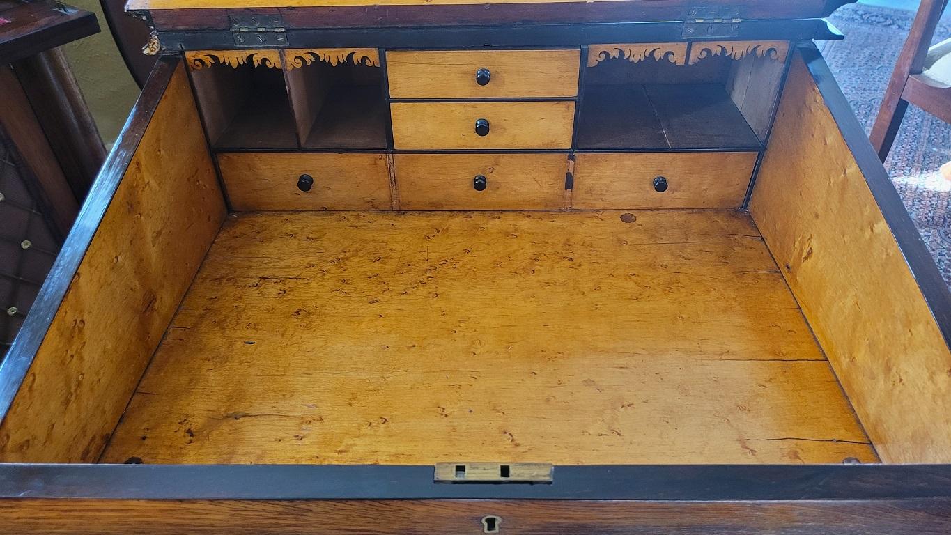 English Early 19th Century British Davenport Desk in the Manner of Gillows For Sale