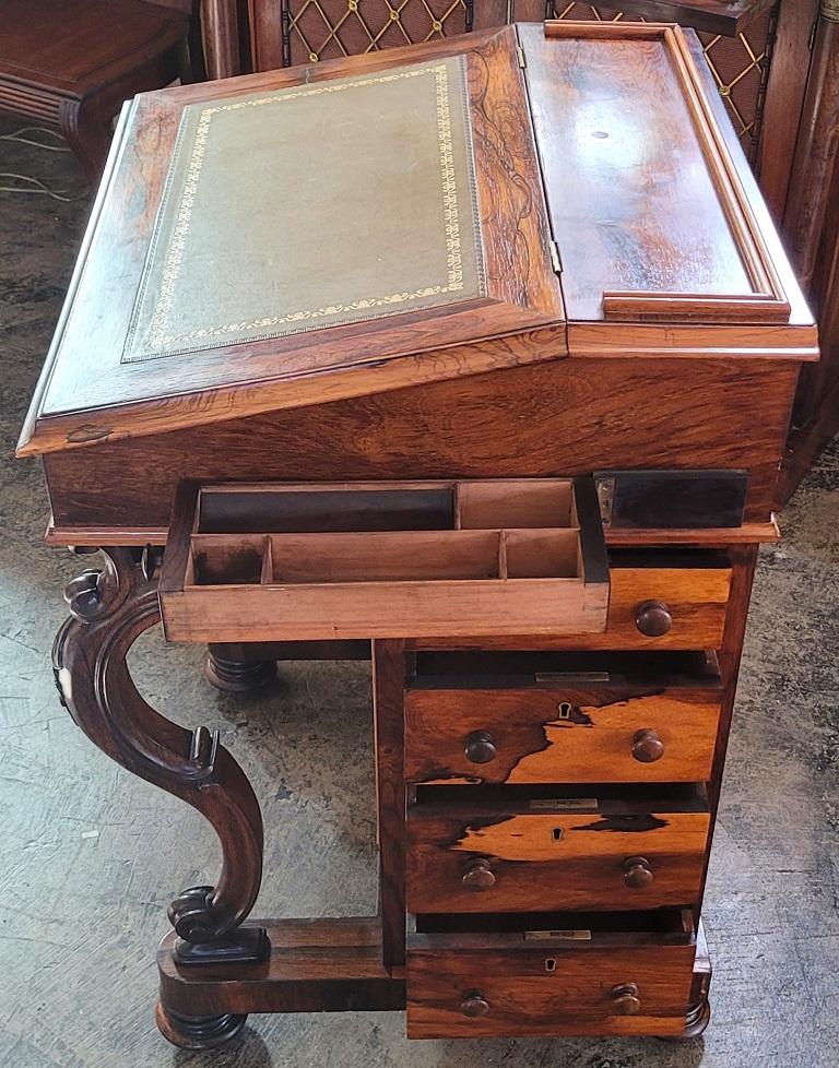 Hand-Crafted Early 19th Century British Davenport Desk in the Manner of Gillows For Sale