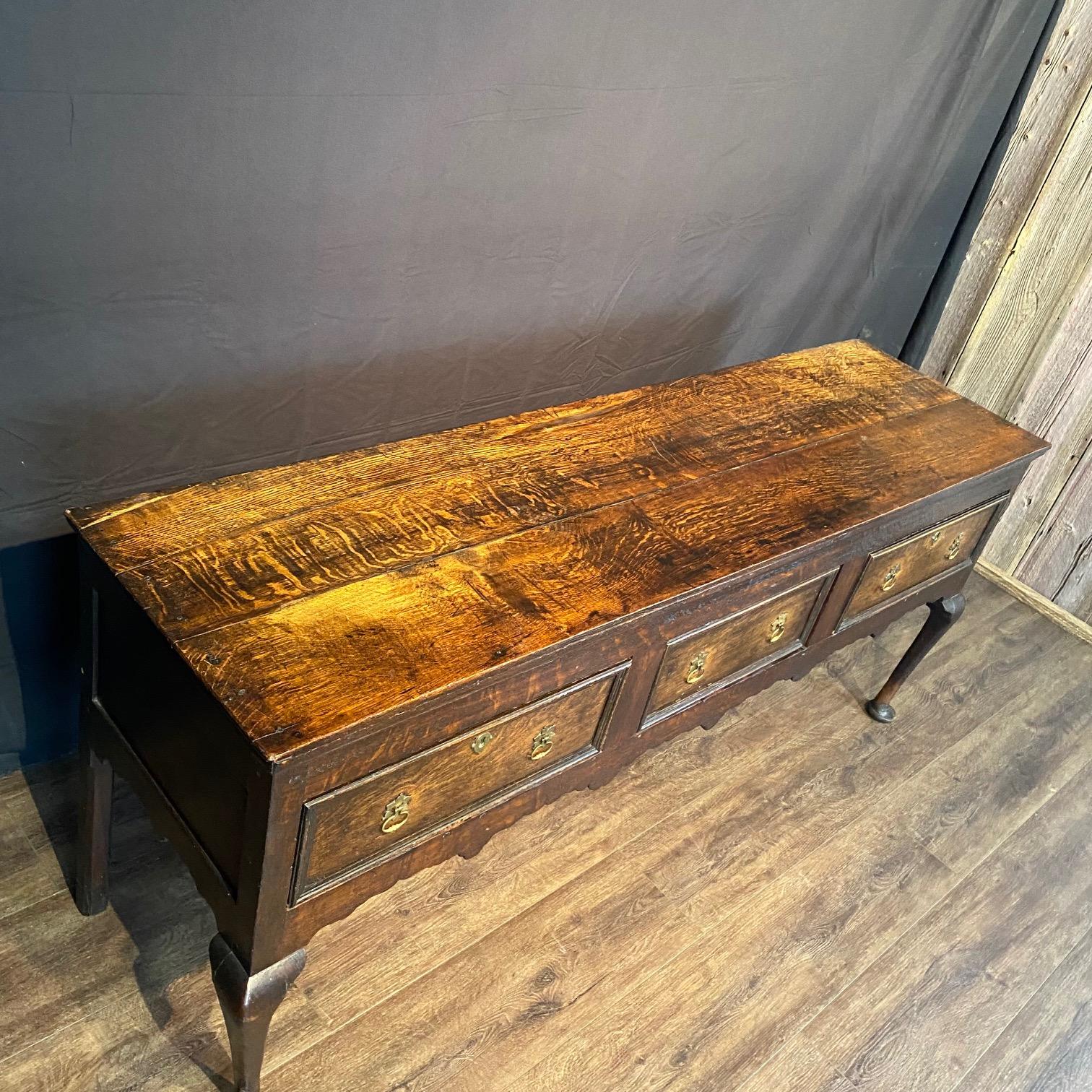 Credenza con base a cassettone in Oak British II dell'inizio del XIX secolo in vendita 7