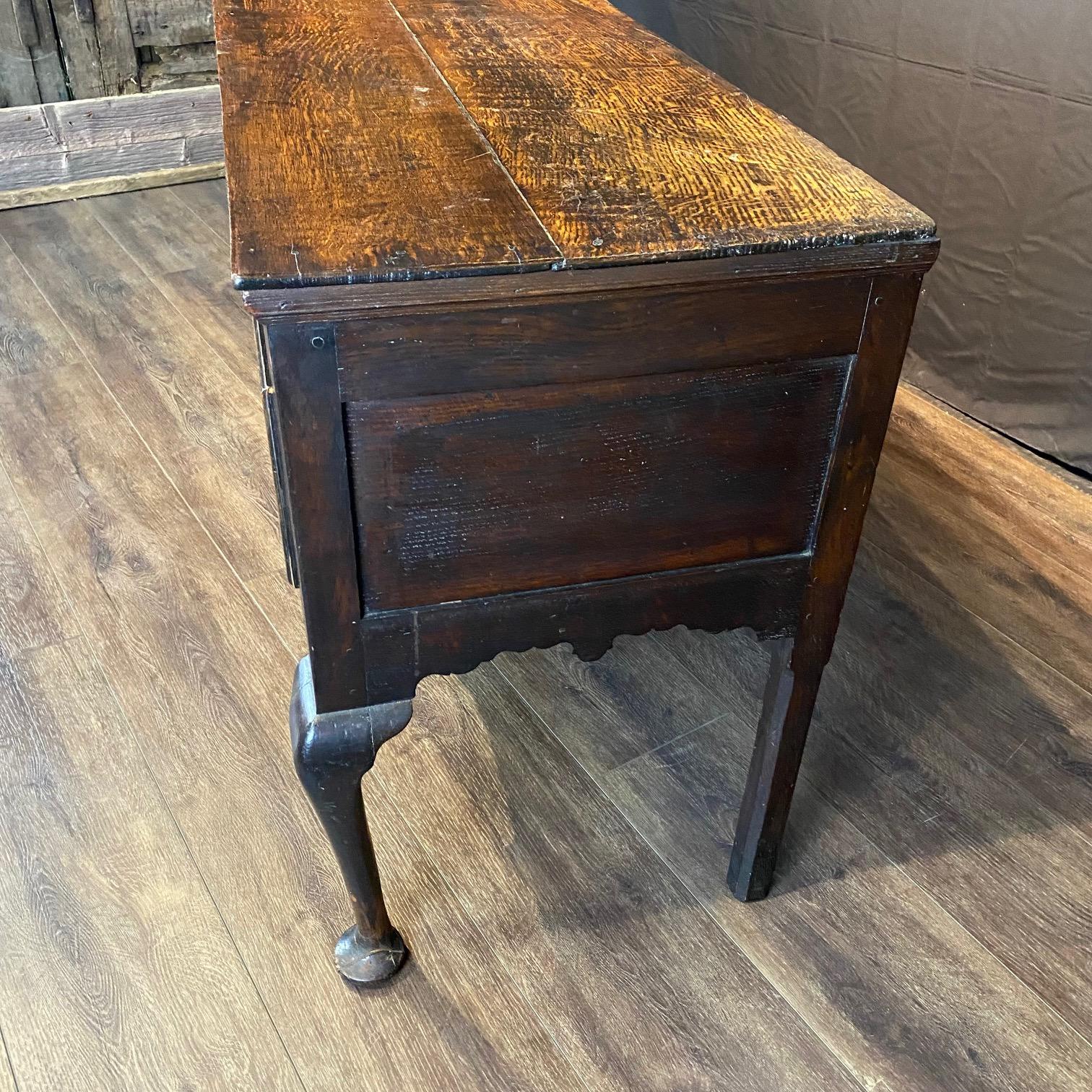 Credenza con base a cassettone in Oak British II dell'inizio del XIX secolo in vendita 1