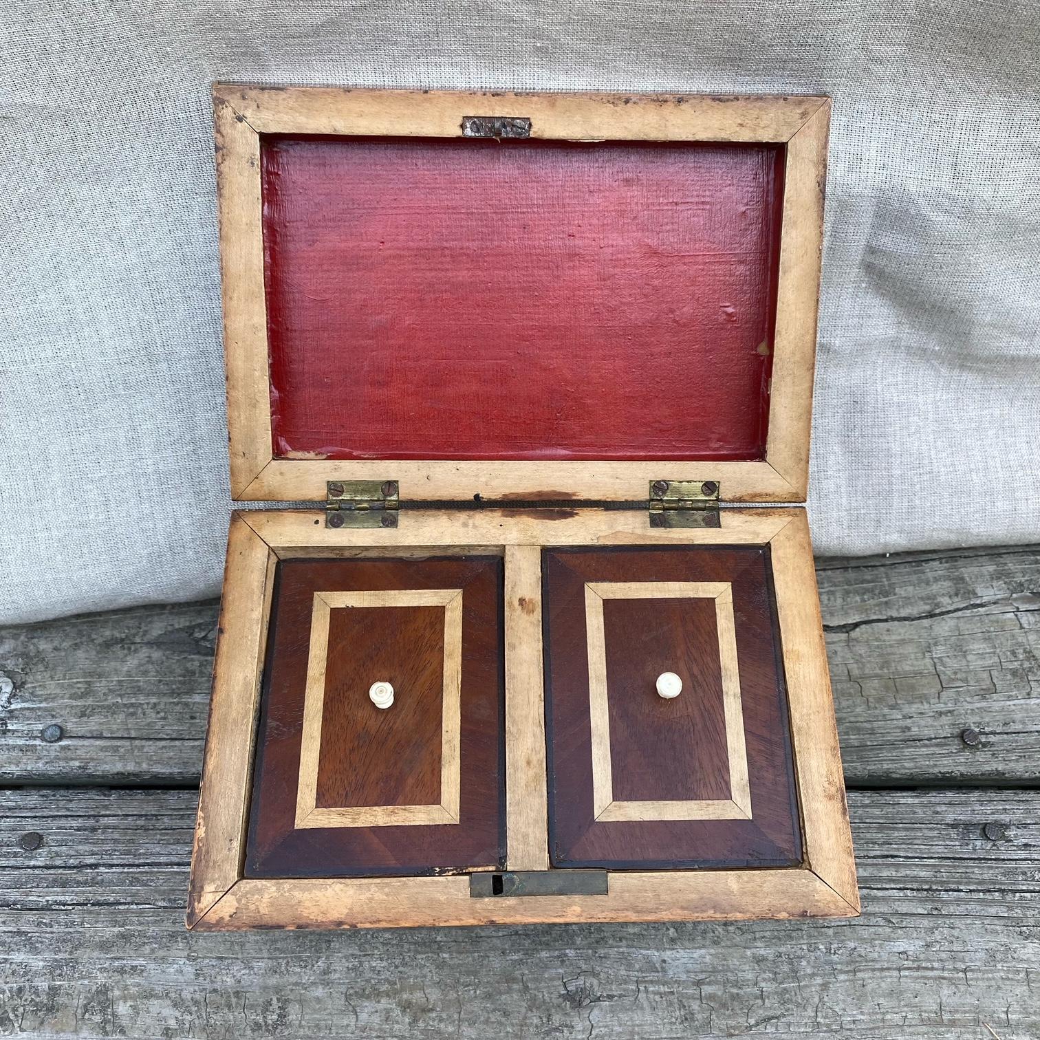 Early 19th Century British Georgian Inlaid Sarcophagus Tea Caddy 1