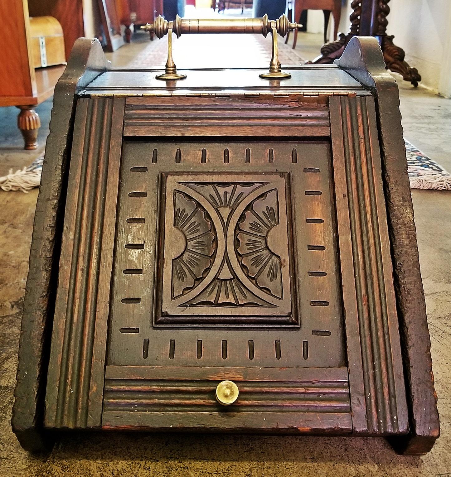 Early 19th Century British Regency Provincial Oak Coal Scuttle or Bin 2