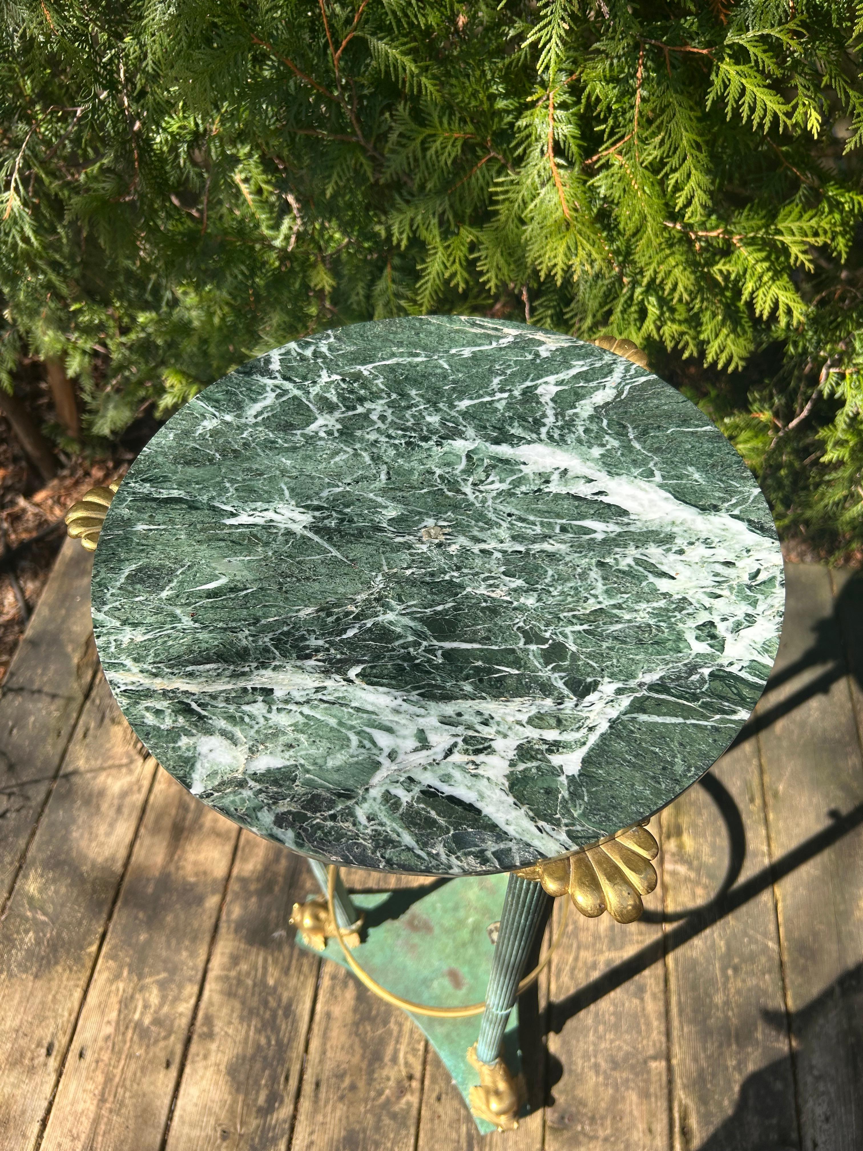 Early 19th Century Bronze and Marble Pedestal table For Sale 4
