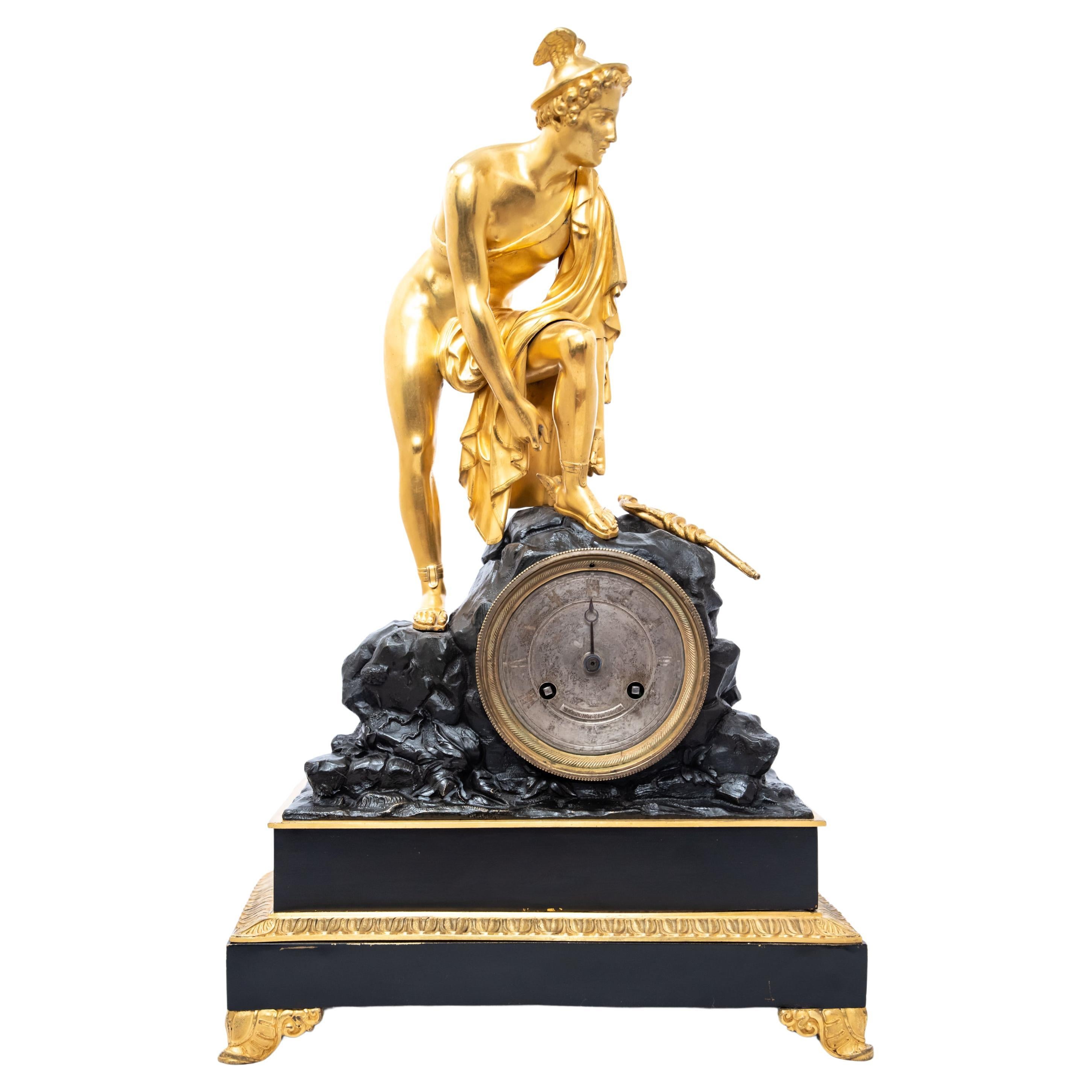 Horloge en bronze du début du 19e siècle représentant Mercure