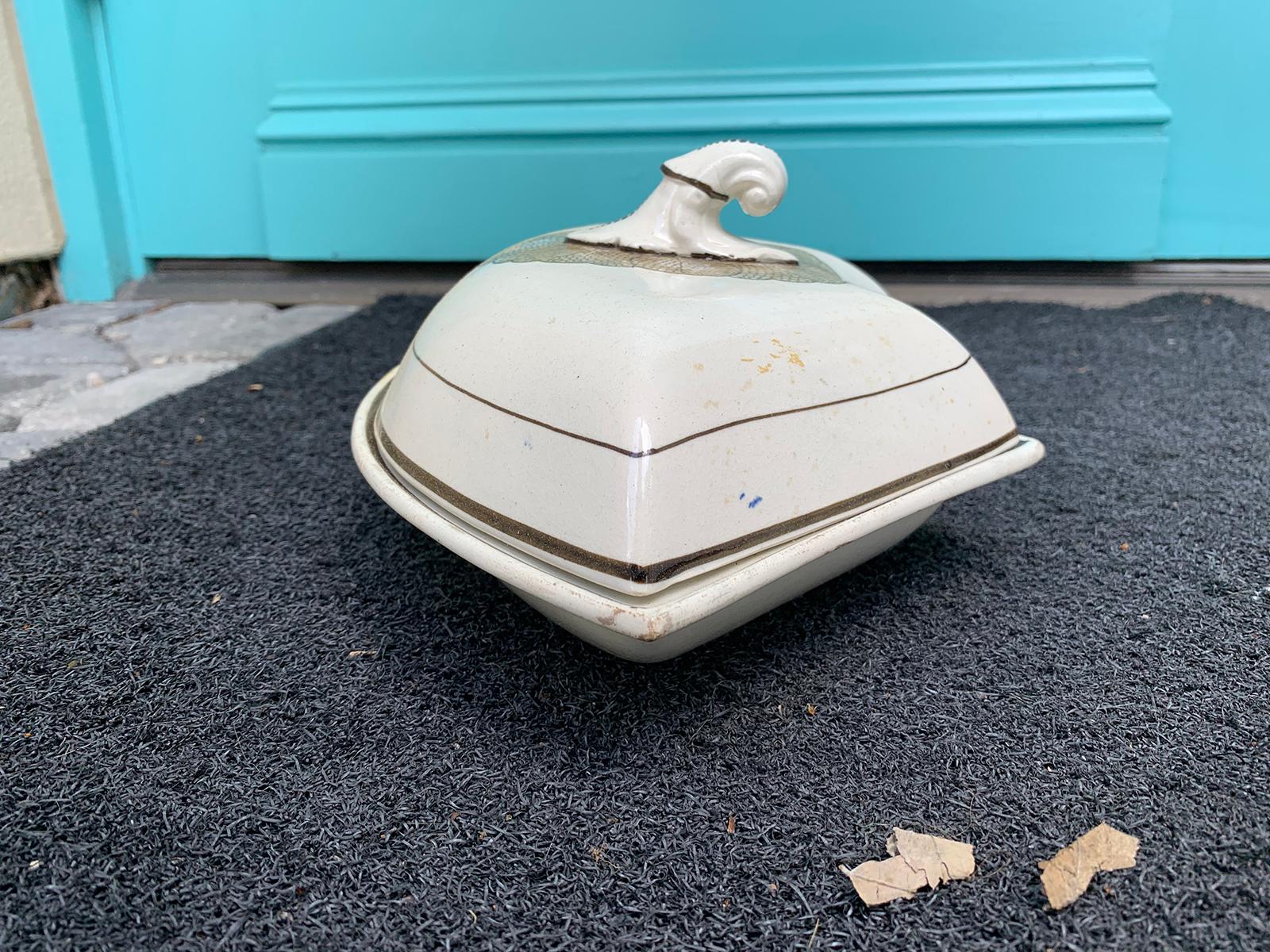 Early 19th Century Brown and White Covered Creamware Tureen For Sale 3