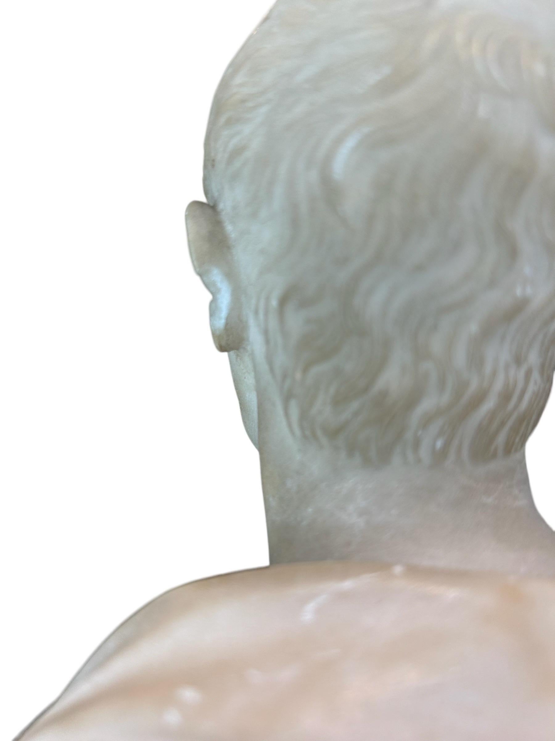 Büste des römischen Kaisers Julius Caesar aus Alabaster aus dem frühen 19. Jahrhundert  im Zustand „Gut“ im Angebot in Napoli, IT