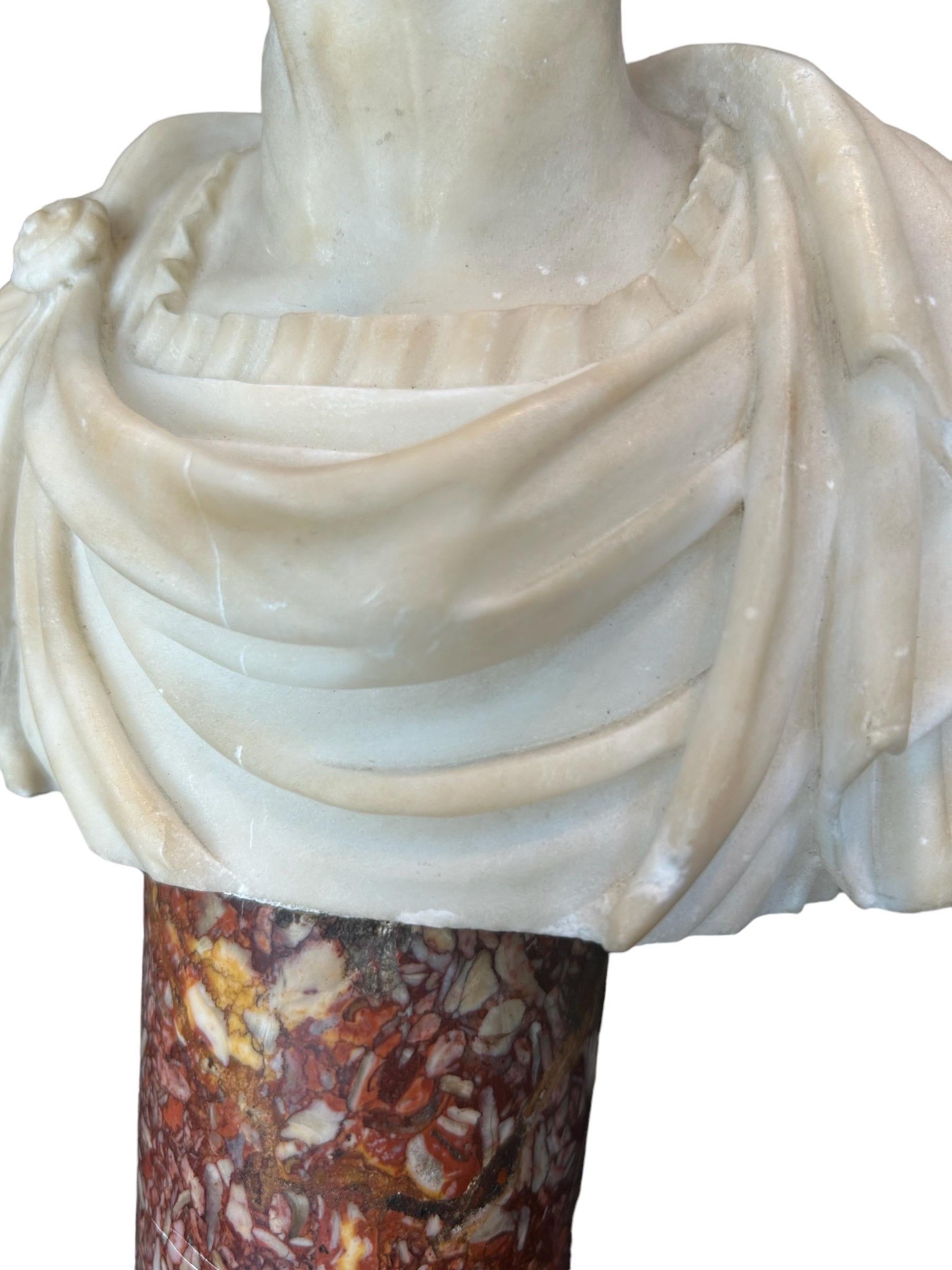 Early 19th century Bust of Roman emperor Julius Caesar in Alabaster  For Sale 1