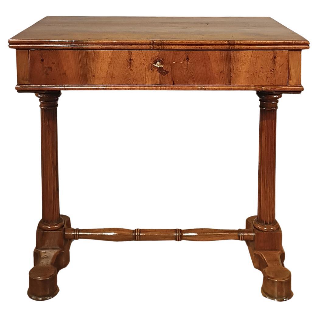 TABLE DE CARLHES X WALNUT DE LA PREMIÈRE ANNEE DU 19e SIÈCLE