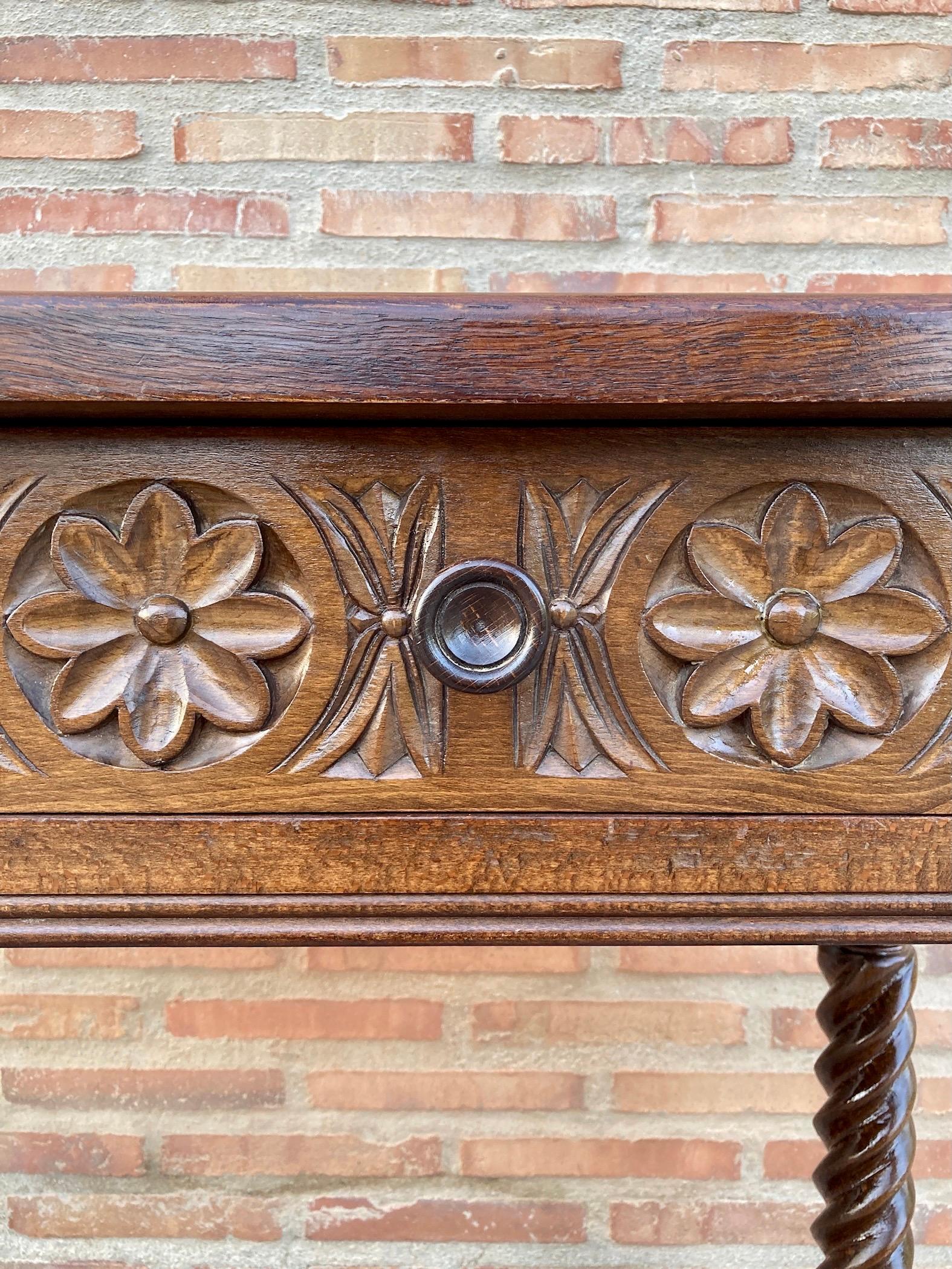 Early 19th Century Carved Walnut Wood Catalan Spanish Console Table 7