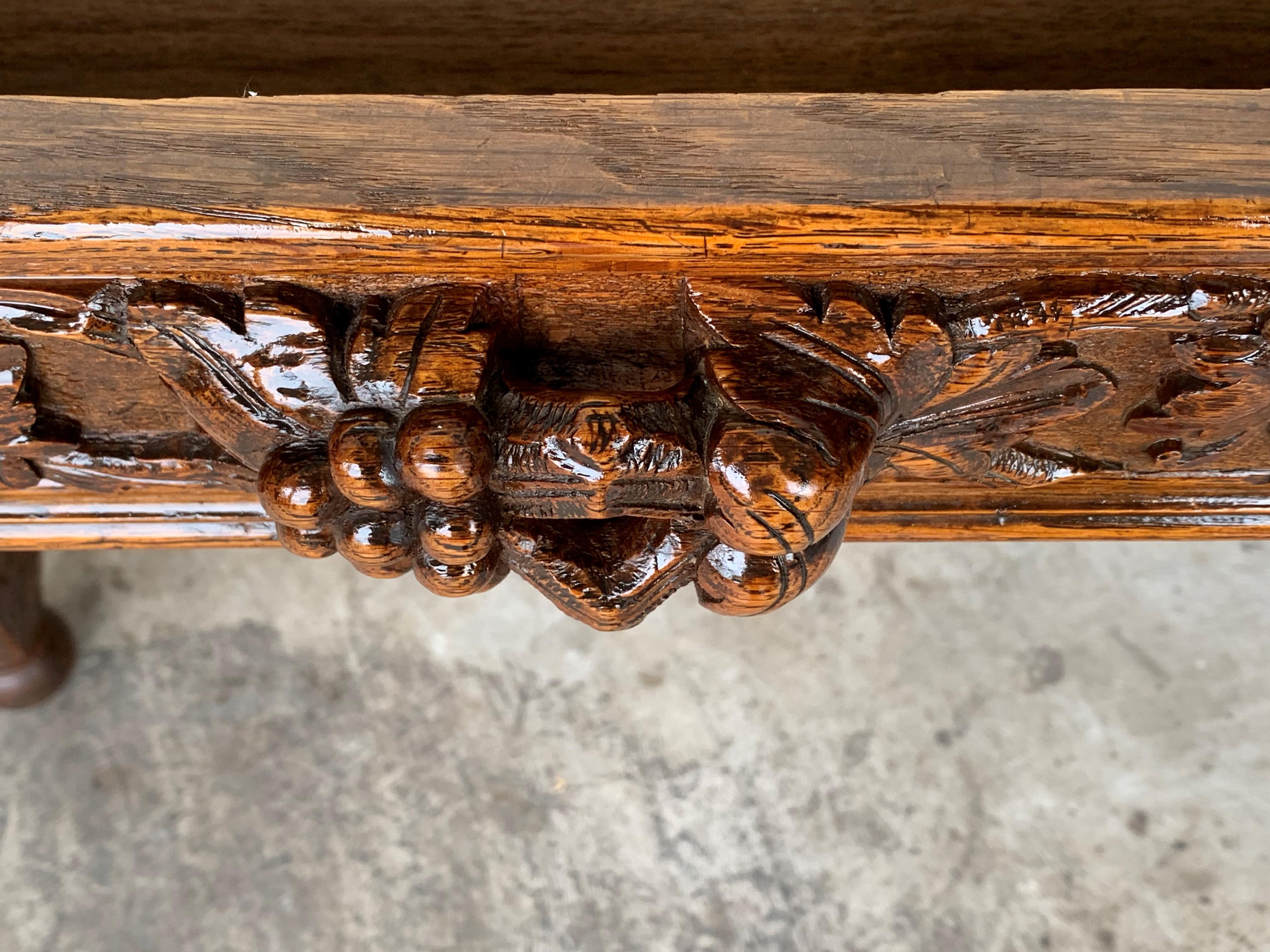 Early 19th Century Carved Walnut Wood Catalan Spanish Console Table 10