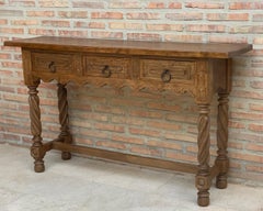 Early 19th Century Carved Walnut Wood Catalan Spanish Console Table