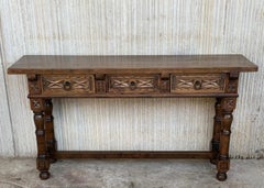 Early 19th Century Carved Walnut Wood Catalan Spanish Console Table