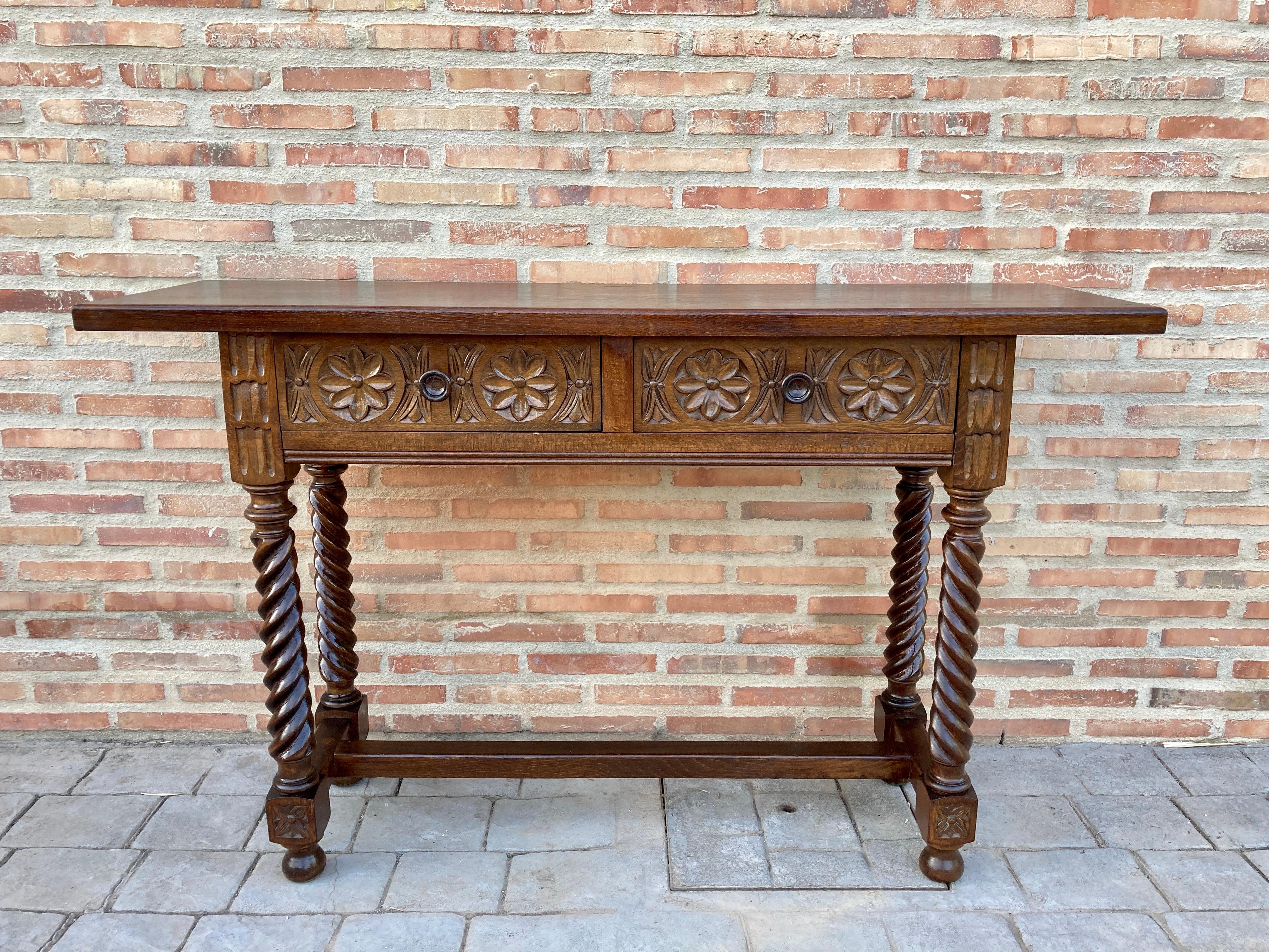Baroque Early 19th Century Carved Walnut Wood Catalan Spanish Console Table