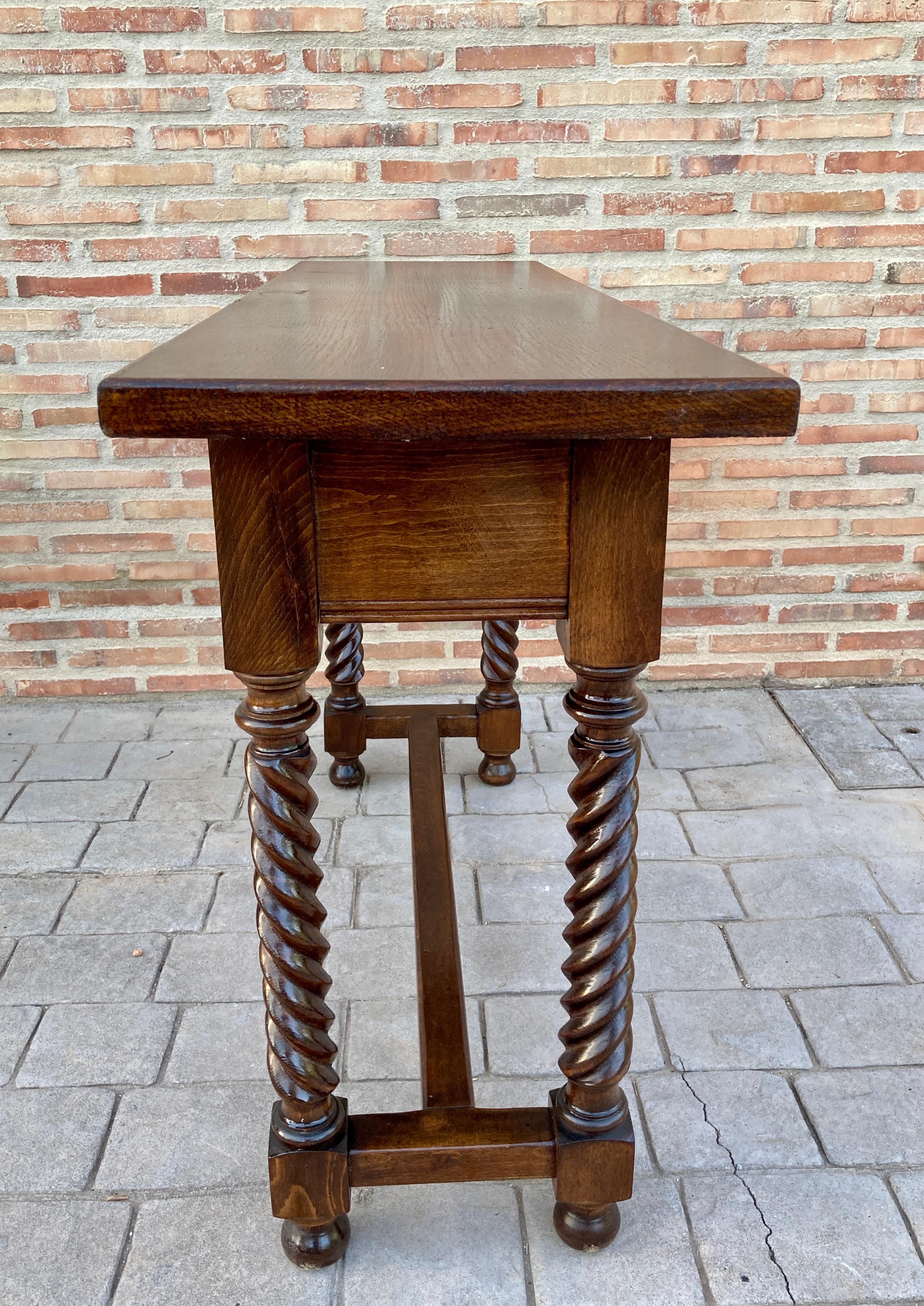 Early 19th Century Carved Walnut Wood Catalan Spanish Console Table 3